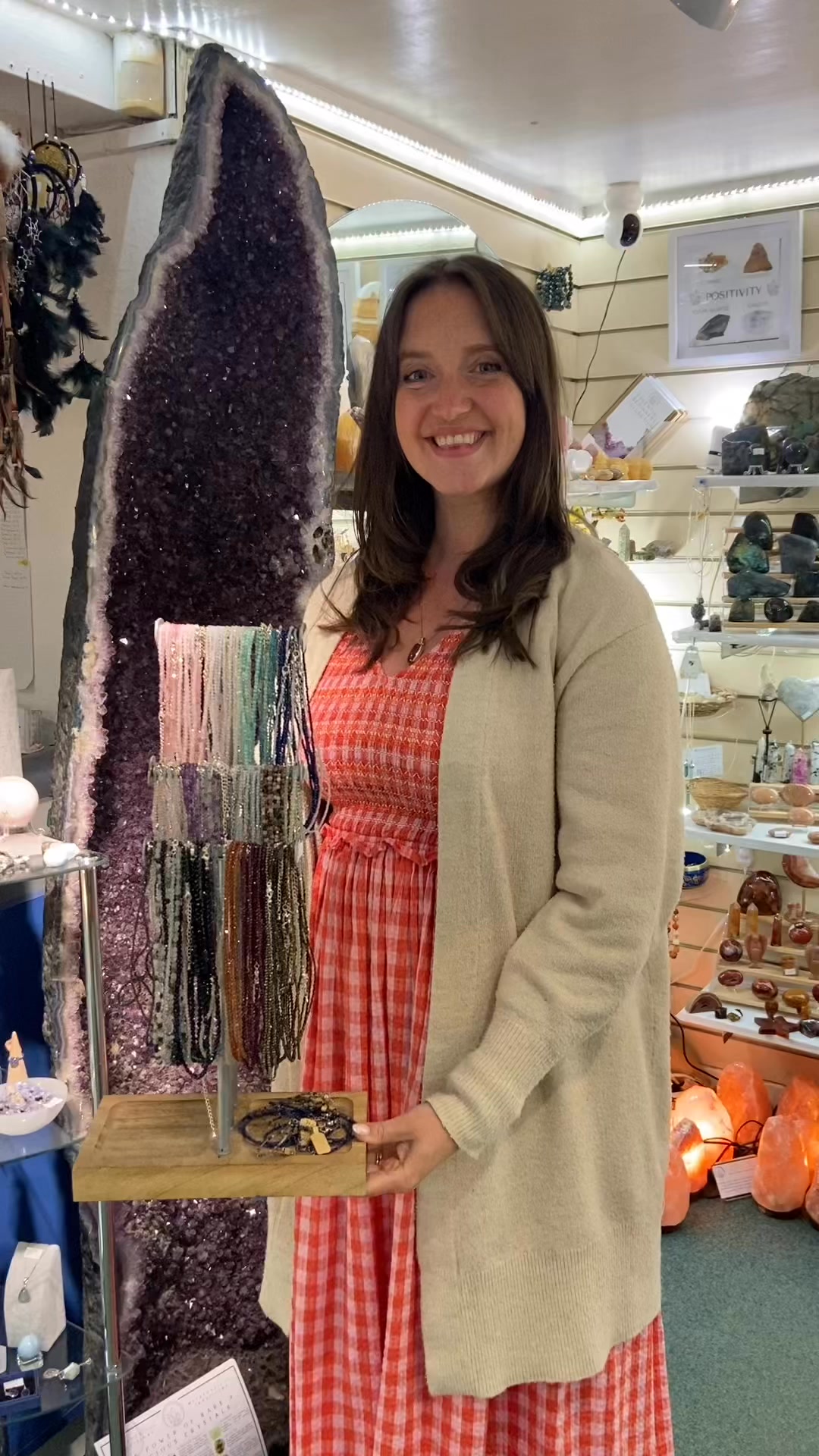 ✨🌸🌿 Come and join Josephine this Friday night at 5.30pm on Facebook for our big jewellery LIVE SALE. 20% off all jewellery!
#crystals #crystalshopuk #crystalmagic #crystalsales