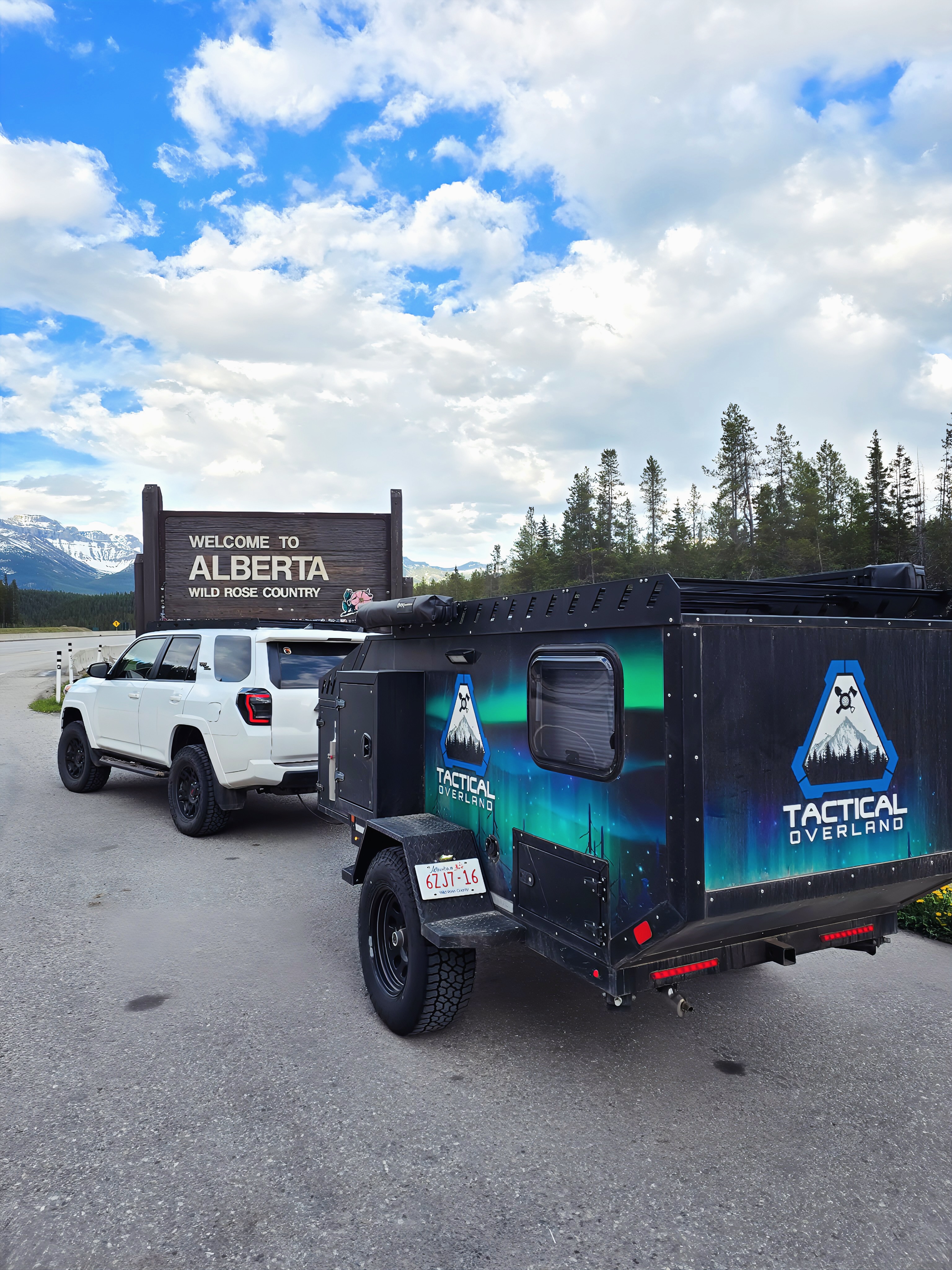 🇨🇦 Alberta Bound! 🏔️
We love seeing our trailers come back home for a visit!
From the towering Rocky Mountains and endless prairie skies to the rugged badlands, hoodoos, and countless rivers and lakes scattered across the province, Alberta offers some of the most incredible camping and adventure destinations anywhere. Whether you’re parked beside a crystal-clear mountain lake, tucked away in the foothills, exploring the badlands, or enjoying a quiet weekend by the river, there’s no shortage of places to make memories. 🏕️
What’s your favourite scenery to park for weekend in Alberta?
#albertabound #explorealberta #campalberta #offroadadventures #overlandcanada
