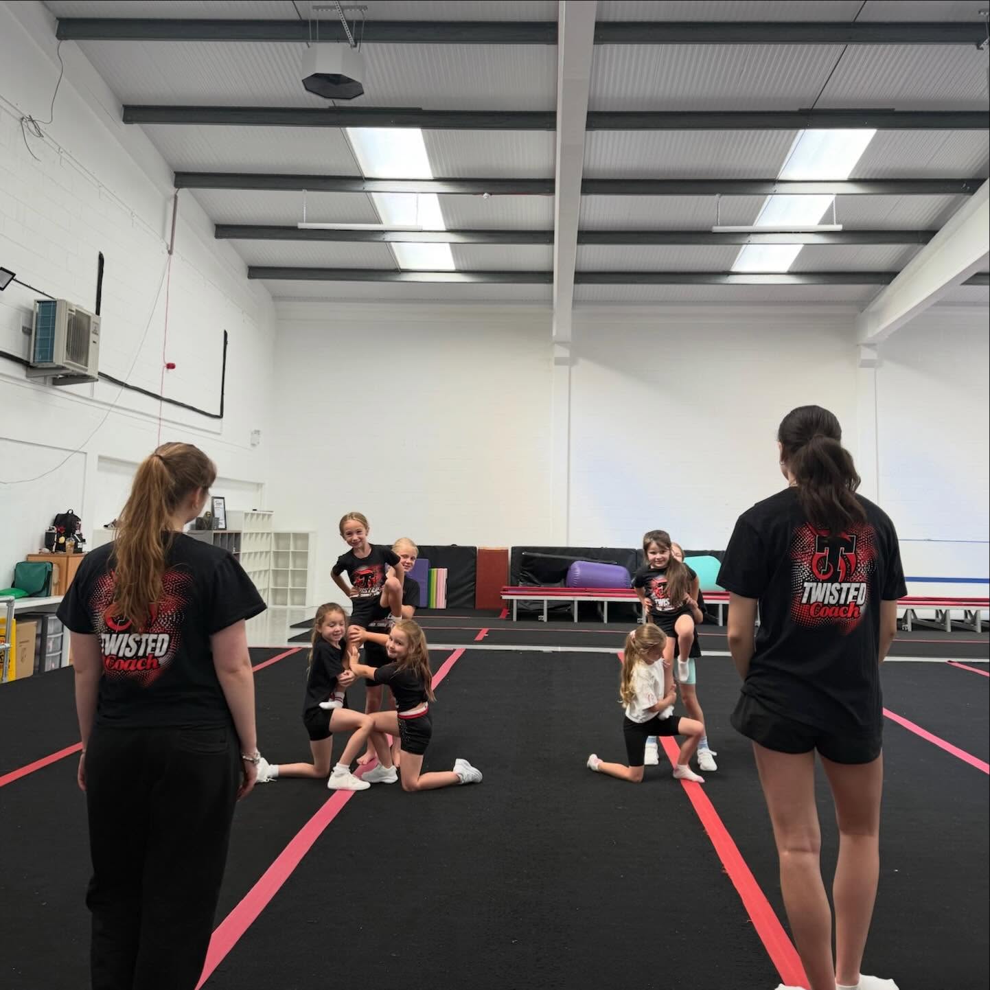 Thinking about a new sport this summer? ☀️ We have trials available for our Academy Classes on Wednesdays and Saturdays in our New Gym ❤️ Follow the link in our bio to find out more -————‐——————————————‐-———
- 📧 admin@twistedcheeranddance.co.uk
- 📱www.twistedcheeranddance.co.uk
- 📞 01923 372808
-————‐——————————————‐-———