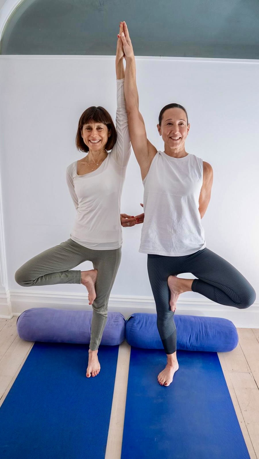 Softening Into Strength Workshop 🤍
✨Please note, the date has changed to Sunday June 28 (10:15 - 1:30pm)
As women, our bodies are constantly evolving, yet we’re not always given the tools, knowledge or space to understand and support those changes.
This Winter Solstice workshop is designed to explore healthy ageing, strength, mobility, hormonal health and wellbeing through a blend of yoga, movement, breathwork and evidence-based education 🧘♀️
Led by Dr Daniella Goldberg and special guest the wonderful Simone Lai, it’s an opportunity to slow down, learn, connect and invest in your long-term vitality alongside a supportive community of like-minded women.
Included is a nourishing morning tea as well as a special gift to honour each of you wonderful women ✨
📅 Sunday 28 June
⏰ 10:15am - 1:30pm
📍 My Asana, Vaucluse
$199 pp or Early Bird $149 until June 10 - book via our website!