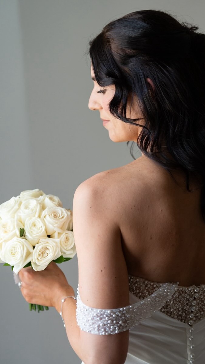 Congratulations to our beautiful bride Jemma 🥰
What a wonderful journey we had and you look absolutely wonderful in @ellisbridals 🖤
Thank you so much for letting me be part of your special journey! 🖤
#realbride #yorkshirebridalboutique #engaged #sheffieldbridalboutique #grateful