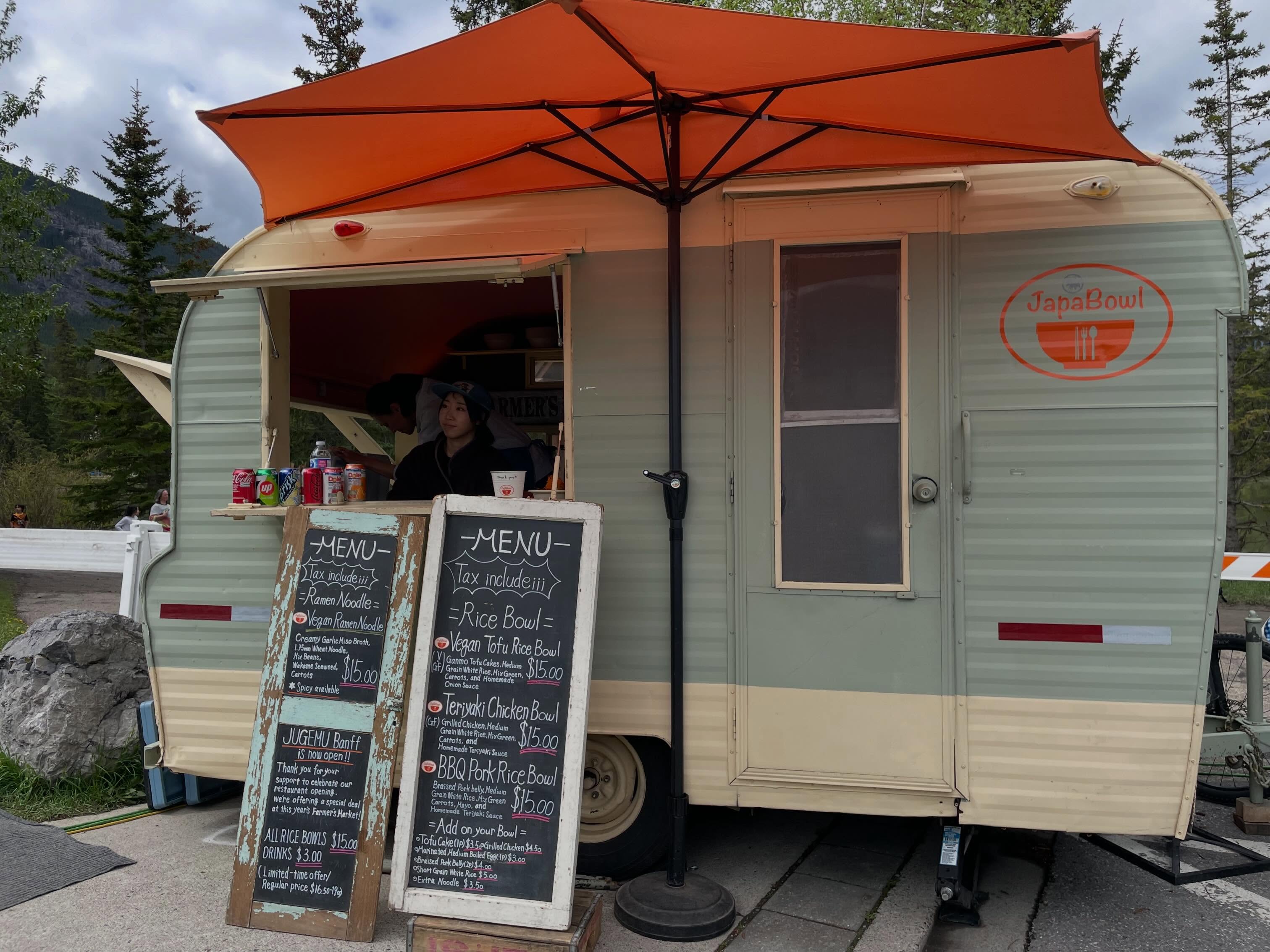 It’s market day! Come on down for lunch, so many yummy options….
.
.
.
#banfffarmersmarket
