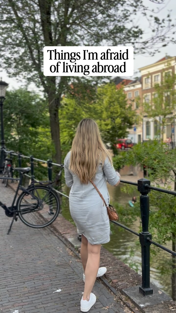 Both options seem equally unsatisfactory… or is it just me?
#livingabroad #expatlife #expatcommunity #lifeabroad