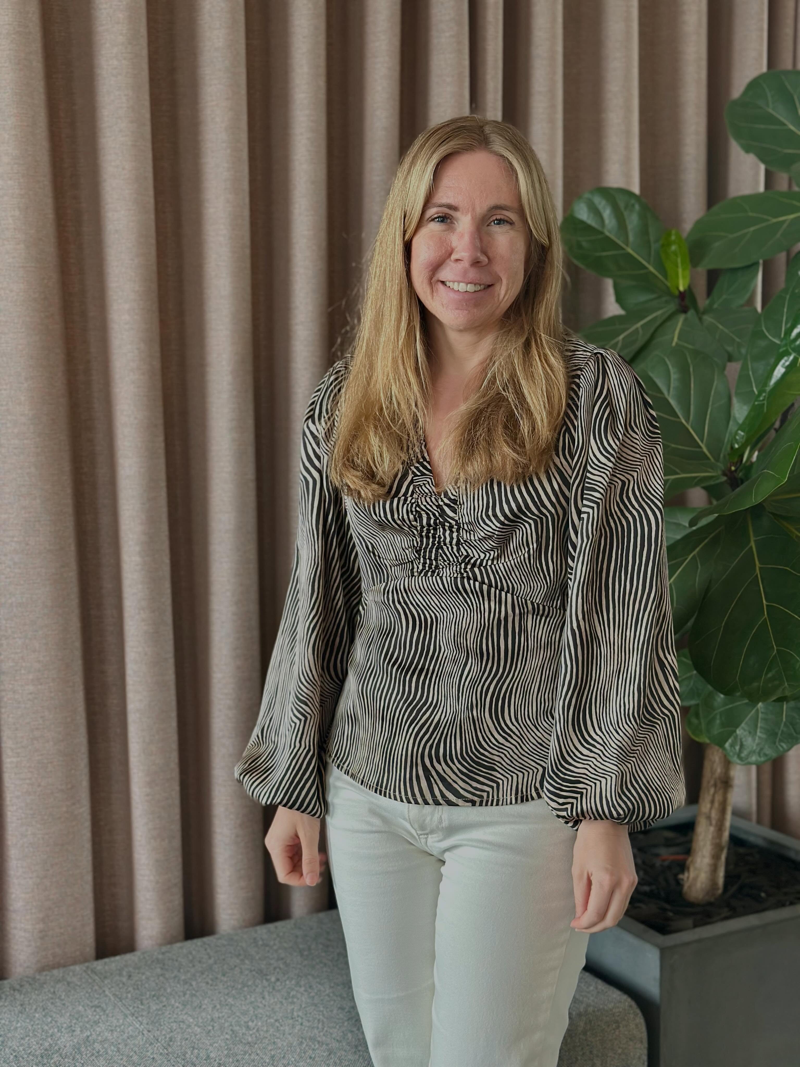Vi är glada att få välkomna Sandra Simonsson till vårt team!
Sandra kommer primärt att arbeta med ekonomi och lite administration. Med sin erfarenhet, engagemang och sin noggrannhet blir Sandra ett fint tillskott till teamet, och vi ser fram emot att få ha henne med oss på vår fortsatta resa.
Varmt välkommen till oss, Sandra!