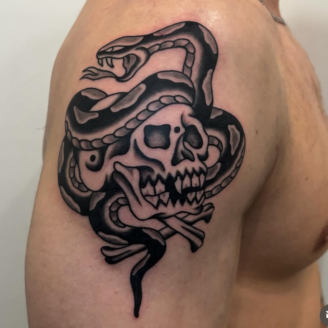 Appointments available with Euan (apprentice rates)
@euan_tattoo
@euan_tattoo
@euan_tattoo