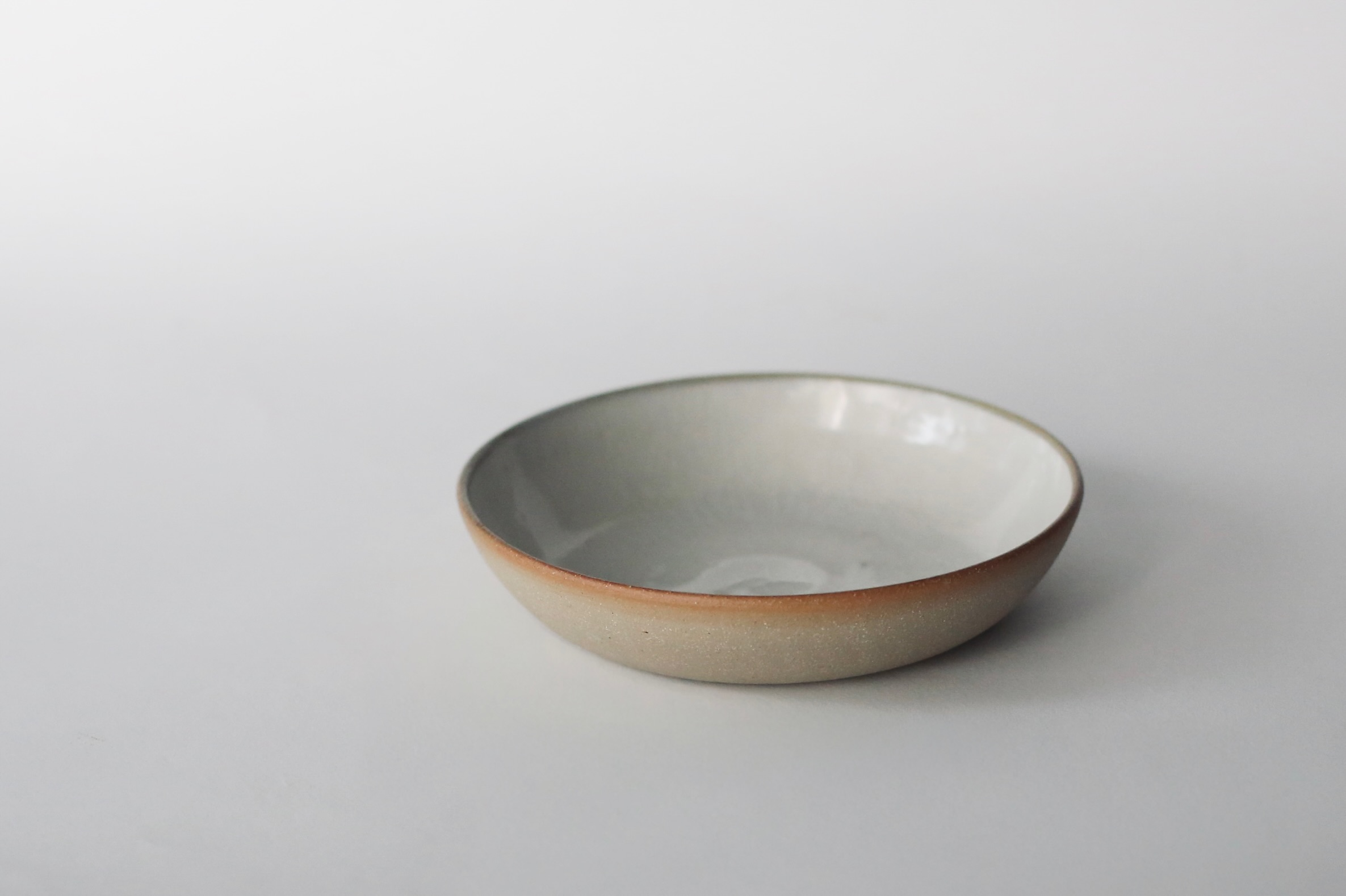 One day, a mother with two small children came to the ZUKO stall in Kirribilli with a plate in her hand and said, “I bought this plate from you several years ago, but I can’t find it anywhere. I’d like you to make me an exact replica! I don’t care how long it takes, I’ll wait!” And with that, she left.
Ten years have passed since then. This plate has been waiting patiently for her to return. How is she doing? Her children must be all grown up. This single plate will now go to a new home where it will bring someone else joy. I’m selling it for its original circa 2015 price of $35. Available this Sunday @kirribillimarkets.