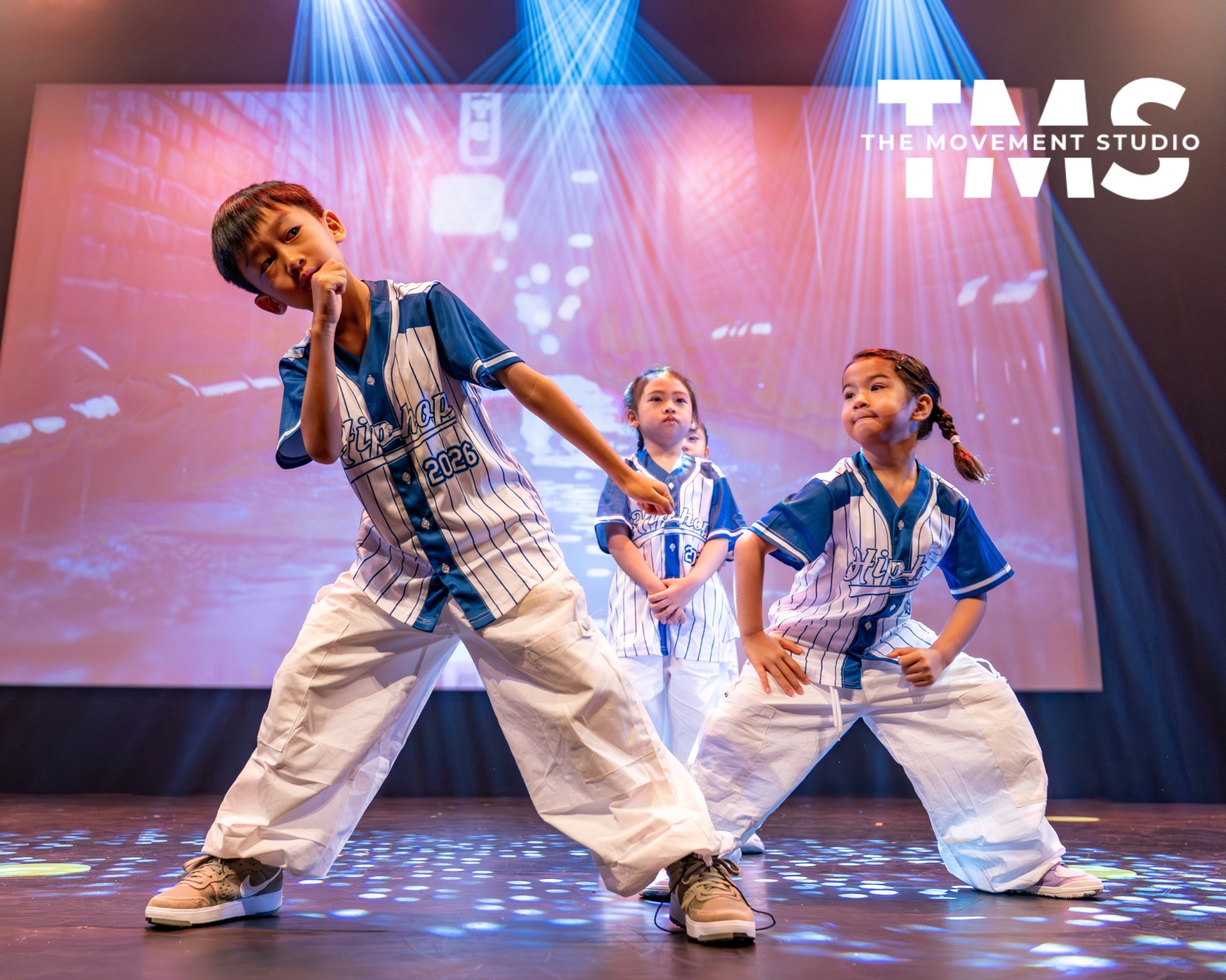 TMS dancers have STRENGTH & STYLE! ๐ฅ๐ช๐คฉ
๐ธ @fotografikstudios
#sgdance #hiphop #kpop #ballet #jazz