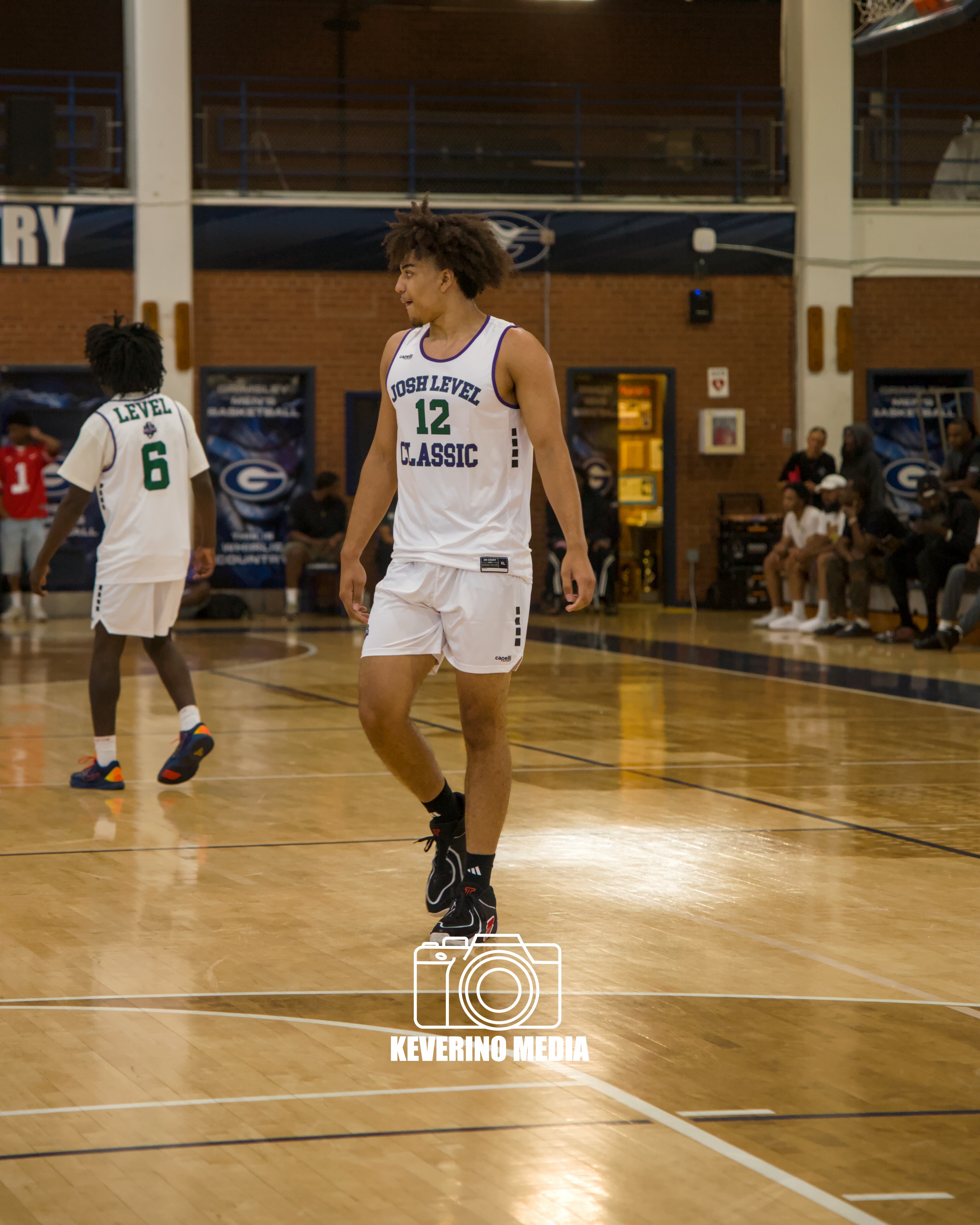 Bigger dump of the #jlc2026 game, more to come. Got about 1500 more to comb through while I work full time 😞😅
#photos #basketball #hoopers #top100