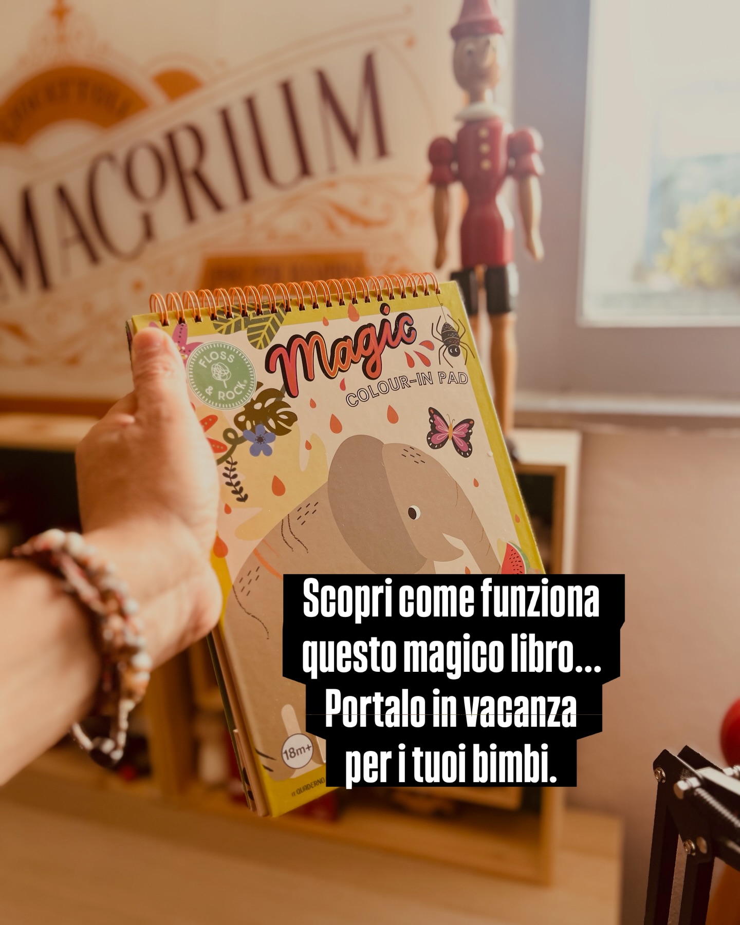 Stai pensando a un gioco bello comodo da portare in valigia per impegnare i tuoi bimbi durante un viaggio?
Oggi ti faccio vedere come funziona questo LIBRO MAGICO da colorare. Il pennarello ad acqua fa apparire i colori e le immagini prendono forma 🤩 Tante pagine da colorare e puoi metterlo anche “in piedi”. E poi?
Lascia asciugare e si ricomincia…all’infinito ♥️♥️♥️
-
Ti piace e vorresti averlo anche tu?
Ho messo il 👉 LINK IN BIO 👈 ma se desideri…contattami pure.
-
Ciao da Guglielmo e la Bottega!
-
#magoriumgiocattoli #viaggiareconibambini #giocare #giocattoli #creativi