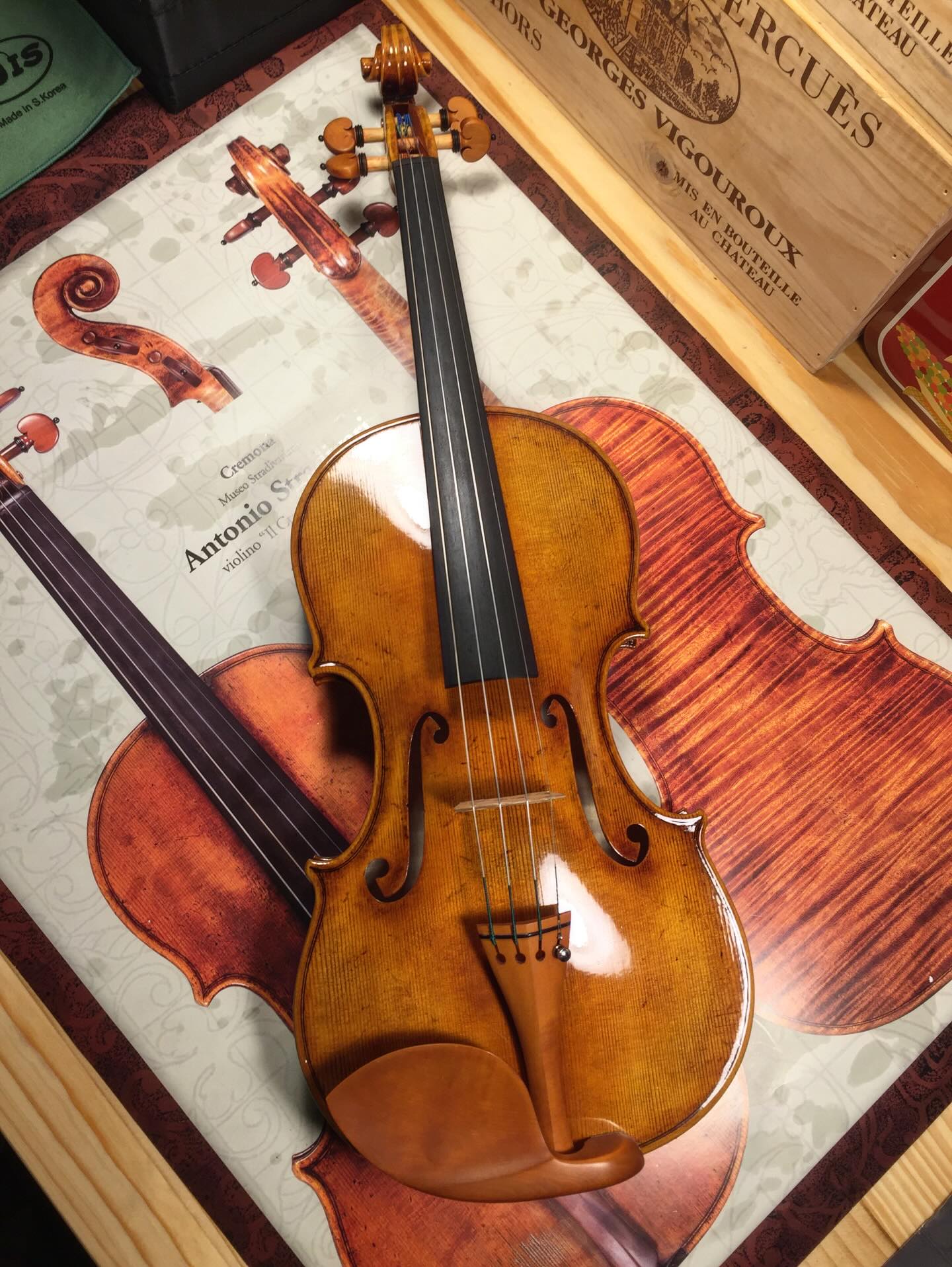 Giuseppe Guarneri del Gesù, 1744 Ole Bull復刻版
#1744
#nationalstrings
#ViolinshopHK
#匠人製作