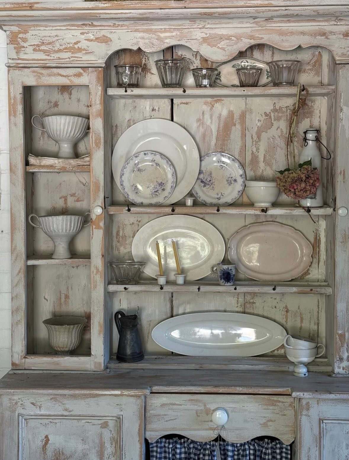 We are gathering, preparing, seeking & sourcing for the Summer Brocante at the end of August ☀️
A beautiful gathering of French Brocante and Homewares, Slow Living and Artisan Makers - we hope you can join us too ☺️
Scroll to see a glimpse of just a few of the Exhibitors joining us this time - some old favourites and several new faces too! 🤎
@rosehipinthecountry
@wearehenkahome
@designinspirationsuk
@trunkvintageuk
@olive_and_b
@eddie_and_matilda_vintage
@lottiegirlingvintagehomegarden
@billspots1
@onmytravels_
The Summer Brocante ☀️
B/H Monday 31st August
Moyles Court
New Forest
Buy your tickets in advance & save ~ find all details on the website ~ see link above
Summer Days | Slow Living | Brocante Shopping | Vintage Life | Artisans | Garden Brocante | Lifestyle | New Forest