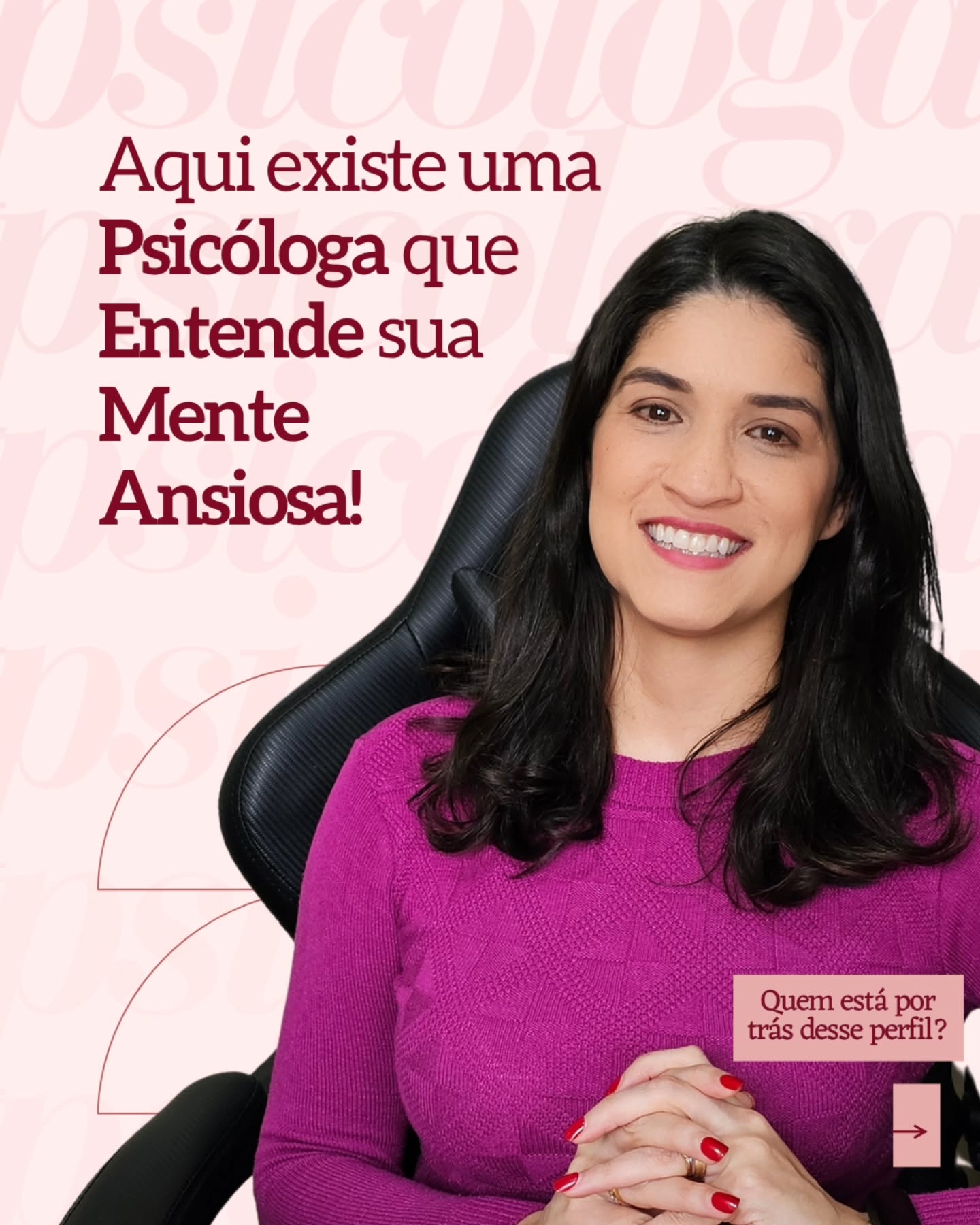 Oii
Se você chegou por aqui recentemente, deixa eu me apresentar melhor.
Eu sou a Aline. Sou psicóloga, casada, mamãe da Bailey e da Ayla (duas yorkshires que aparecem bastante por aqui 🐶), apaixonada por rock, livros, planners, escrita e por aqueles momentos quietinhos que ajudam a recarregar a mente.
Nasci e vivi boa parte da minha vida em São Paulo. Depois de 5 anos de namoro à distância, em 2021 me casei e me mudei para Curitiba.
Foi uma mudança linda, mas também cheia de desafios, adaptações e recomeços.
Antes de viver 100% da psicologia, trabalhei por 7 anos como pedagoga na Prefeitura de São Paulo. E foi justamente durante a faculdade de Pedagogia que descobri minha paixão pela Psicologia. Eu gostava tanto das disciplinas da área que, assim que terminei a graduação em Pedagogia, já comecei a faculdade de Psicologia. Foi uma escolha que fez todo sentido para mim e que mudou completamente minha trajetória profissional.
Hoje atuo como psicóloga clínica há 11 anos, com base na Terapia Cognitivo-Comportamental (TCC), na Terapia de Aceitação e Compromisso (ACT) e também tenho pós-graduação em Neuropsicologia e em Psicologia Baseada em Evidências.
Mas antes de ser psicóloga, eu também sou uma pessoa que já sentiu medo, ansiedade, insegurança, autocobrança e a sensação de precisar dar conta de tudo.
Talvez seja por isso que eu me conecte tanto com as mulheres que acompanham meu trabalho por aqui.
Todos os dias ajudo pessoas que:
→ vivem com a mente acelerada
→ pensam demais
→ se cobram o tempo inteiro
→ têm dificuldade de relaxar
→ e sentem que estão sempre carregando alguma preocupação.
E foi pensando nelas que criei esse perfil.
Aqui você vai encontrar conteúdos sobre ansiedade, autoestima, autocobrança, saúde mental e formas mais gentis de lidar com a própria mente.
Meu objetivo é transformar assuntos da psicologia em algo simples, acolhedor e fácil de aplicar no dia a dia.
Então me conta uma coisa: Você me acompanha há quanto tempo?
❤️ Chegou agora
🌷 Menos de 1 ano
🤍 Há bastante tempo
Vou adorar saber.
Espero que meu conteúdo por aqui te ajude de alguma maneira e seja uma luz pra você! Obrigada por estar aqui!
