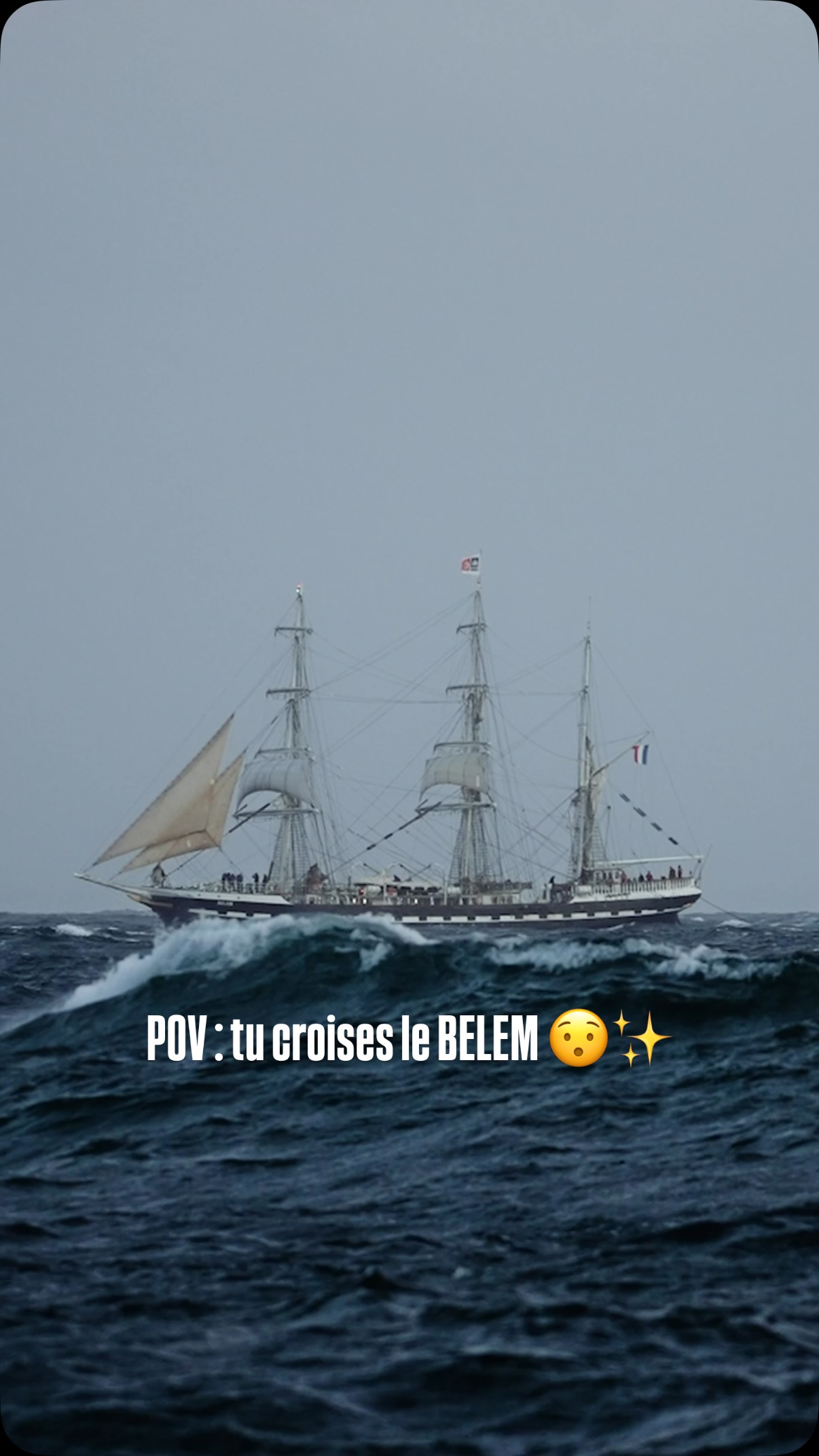 Quand tu croises l’un des plus anciens trois-mâts en Europe et le plus grand voilier français : @troismatsbelem ✨😯
🎥 Falcone Production / La Solitaire du Figaro Paprec
#LaSolitaire #IciNaissentLesLegendes #Sailing #Pourtoi