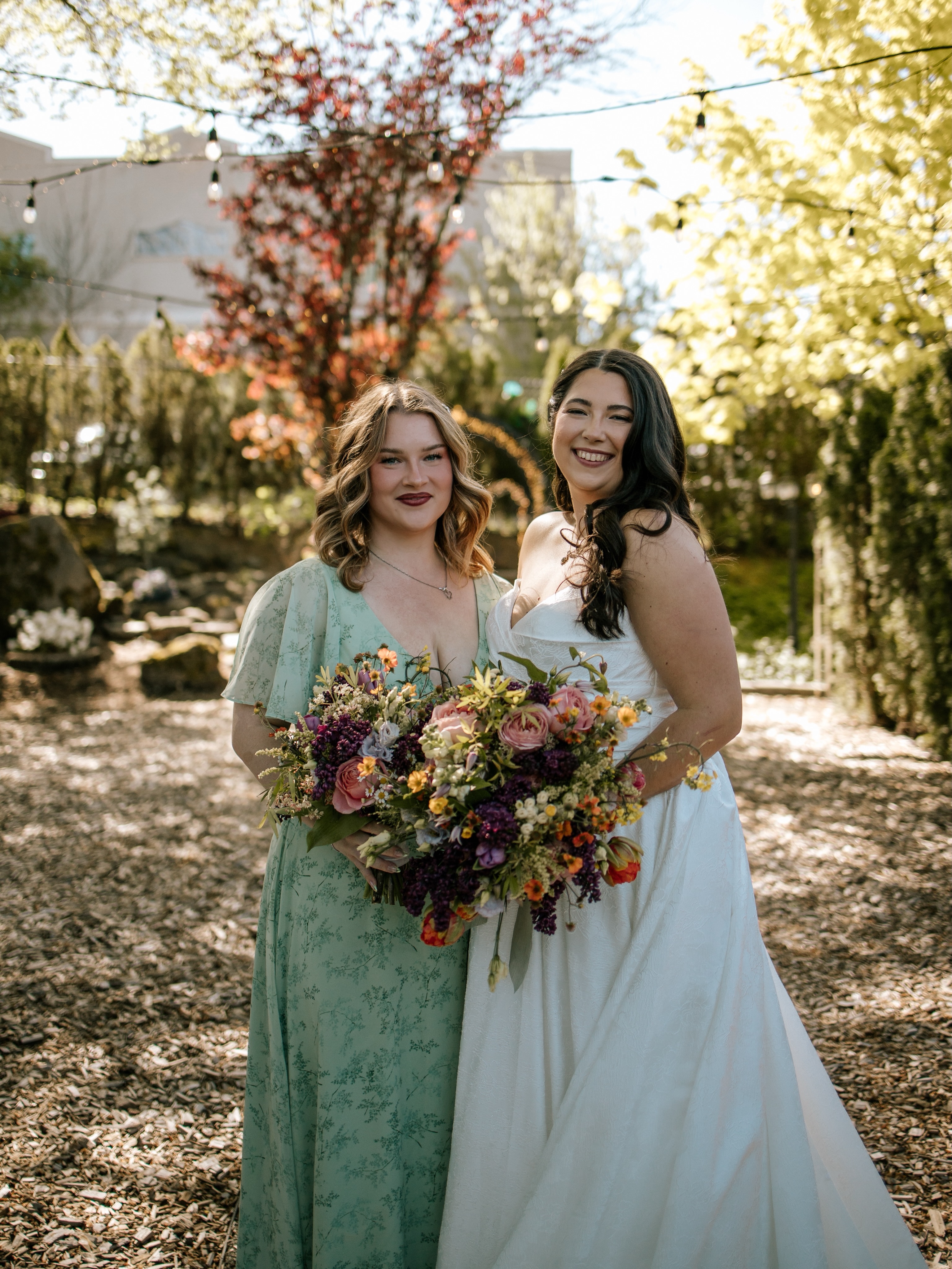 Decades later of friendship and now doing your bridal makeup & hair
Who woulda thought?
#bridalmakeup #bridal #makeupartist #oregonbride