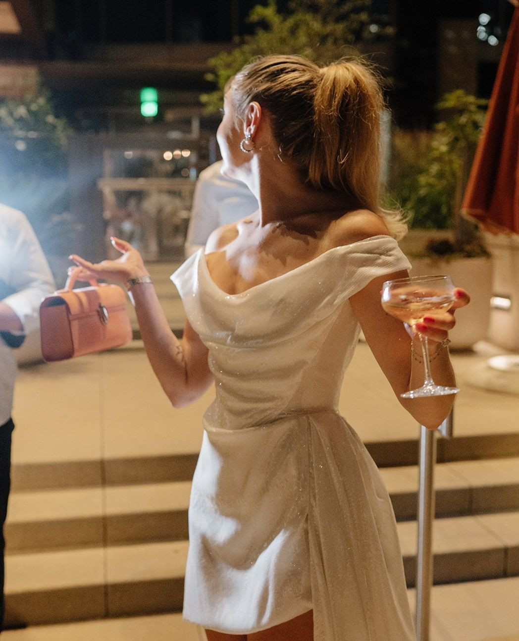 Martini moment.
Beauty @hanncuts @joriepollman @becca_booka
Bridal Gown @annikabridal
Groom's Fashion @martinpatrick3
Catering/Dessert @marabygk
Entertainment @elanartists @harmonydjentertainment
Floral @botanycreativeworks
Photography @alileighco
Planning & Design @jennaculleyevents
Rentals @lineneffects
Stationery @epitomepapers
Venue @marabygk @fsminneapolis
Videography @thesmiths.film
#mnweddingplanner #mplsweddingplanner #minneapolisweddingplanner #Minnesotaweddingplanner