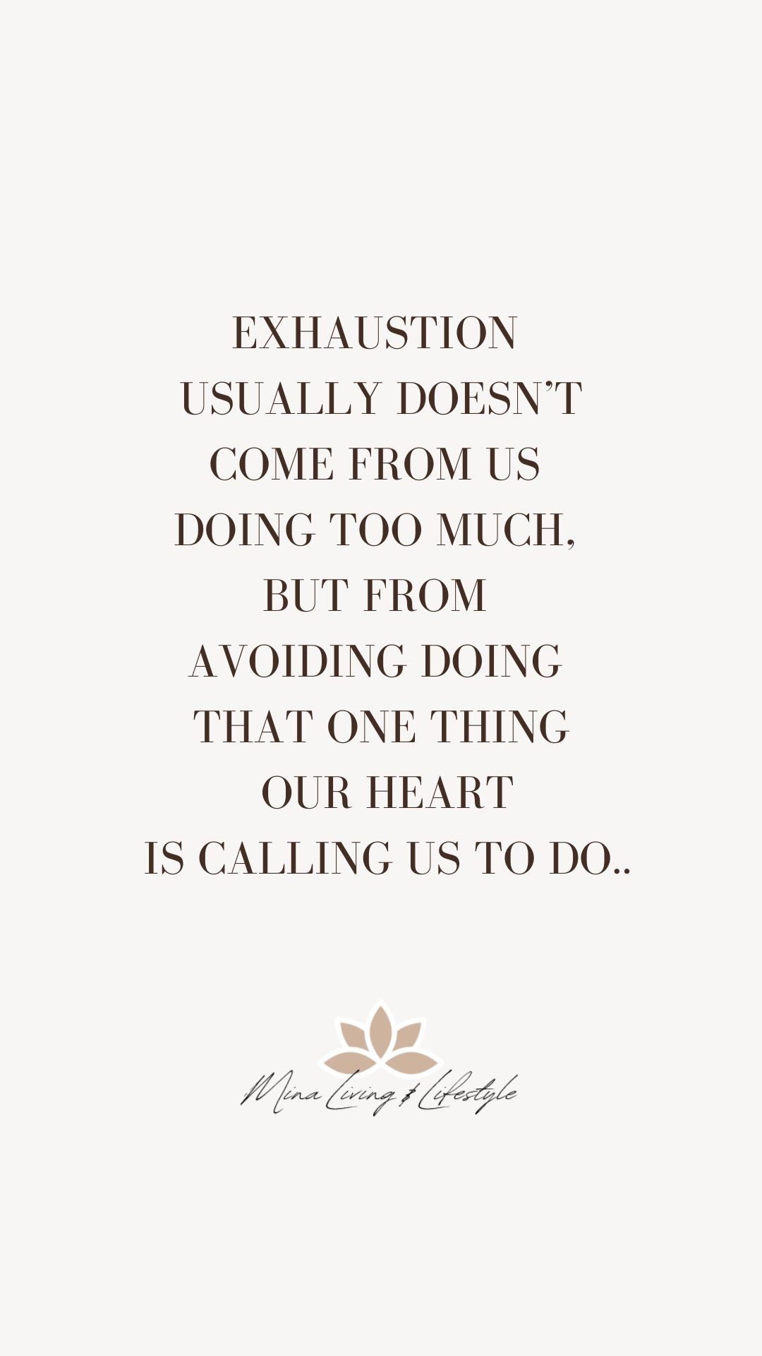Exhaustion usually doesn’t come from us doing too much, but from avoiding doing that one thing our heart is calling us to do..
***********
Du bist nicht müde, weil du zu wenig schläfst.
Du bist müde, weil du seit Jahren für alle da bist – nur nicht für dich.
Weil du gelernt hast, nett zu sein.
Nicht zu enttäuschen.
Dich verantwortlich zu fühlen für das Wohlbefinden anderer.
Doch wenn du aus Angst vor Verurteilung ständig deine eigenen Bedürfnisse hinten anstellst, zahlt irgendwann dein Nervensystem den Preis.
Aber dafür musst du aufhören zu warten, dass sich etwas von selbst verändert.
Du musst beginnen, für das einzustehen, was du wirklich brauchst (und dir aus tiefster Seele wünschst).
Nicht aus Egoismus. Sondern aus Selbstverantwortung.
Denn genau so profitierst nicht nur du, sondern auch die richtigen Menschen in deinem Leben - diejenigen, die nicht nur da sind, um dich auszunutzen.
Schaue zu, wie deine Energie plötzlich wieder da ist, wenn du genau diese eine Sache tust, die du ständig vor dich herschiebst oder vermeidest.
Grenzen, Gespräche, Heilung, Veränderung - was ist es bei dir? ❤️