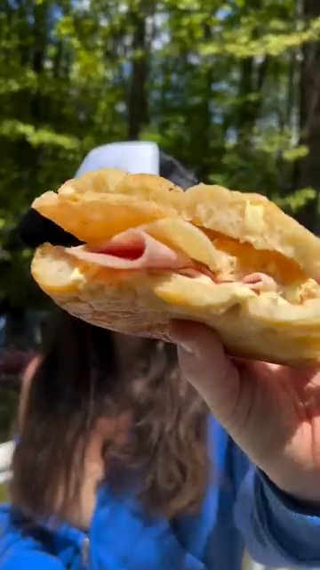You can thank us later for this sandwich hack. 🙂↕️
@kristina_vega_