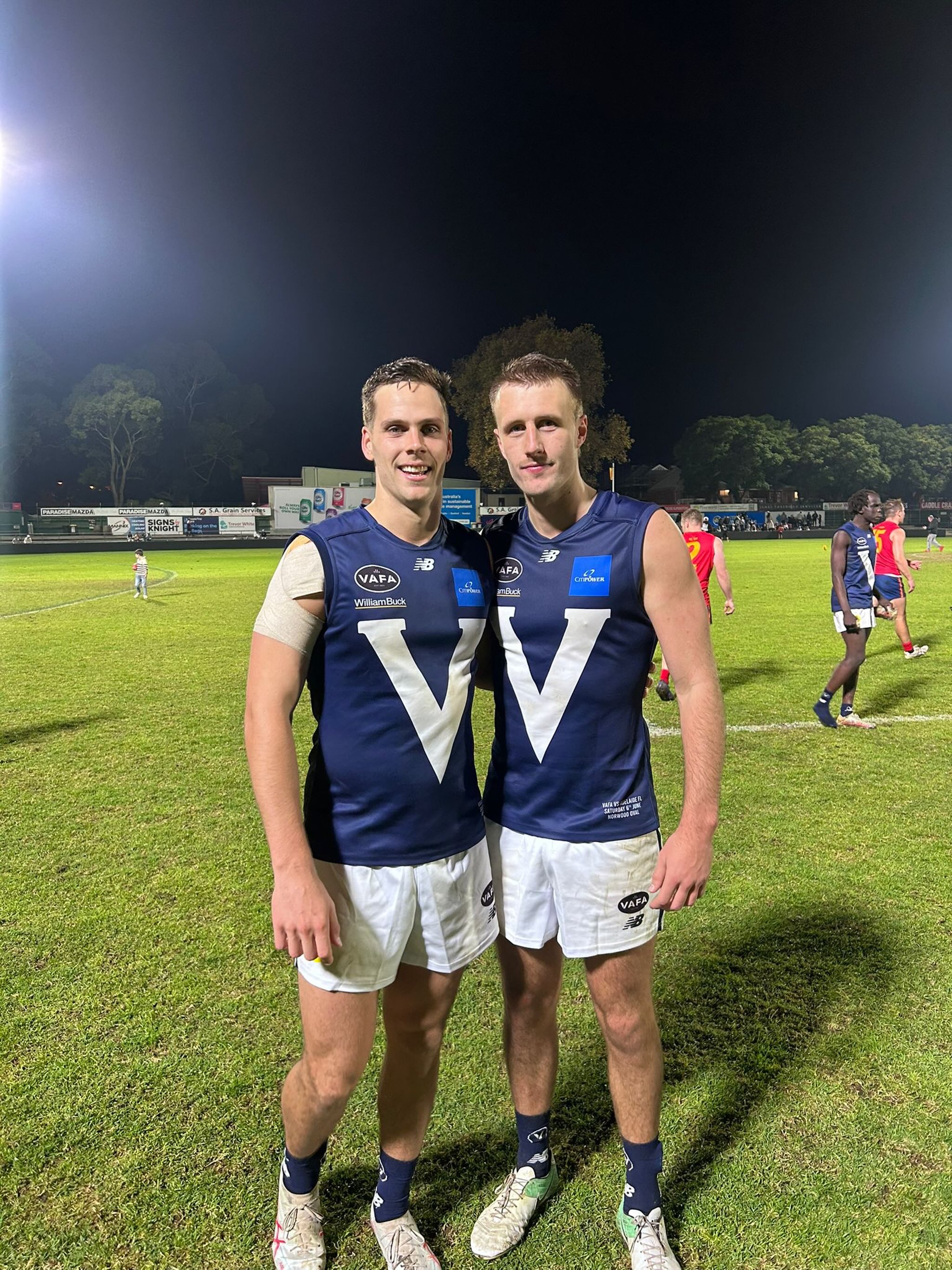 We also proudly celebrate our senior men’s @vafahq Big V representatives and SKOB stars Sam Tucker ⭐️ and Angus Hart ⭐️
While the VICs went down to SA at Norwood Oval, Sam and Angus both performed admirably.
Notable mentions to former SKOB coaches Daniel Harford and Dave Murray on the VIC’s coaching staff!
#goSKOB💙💛💚