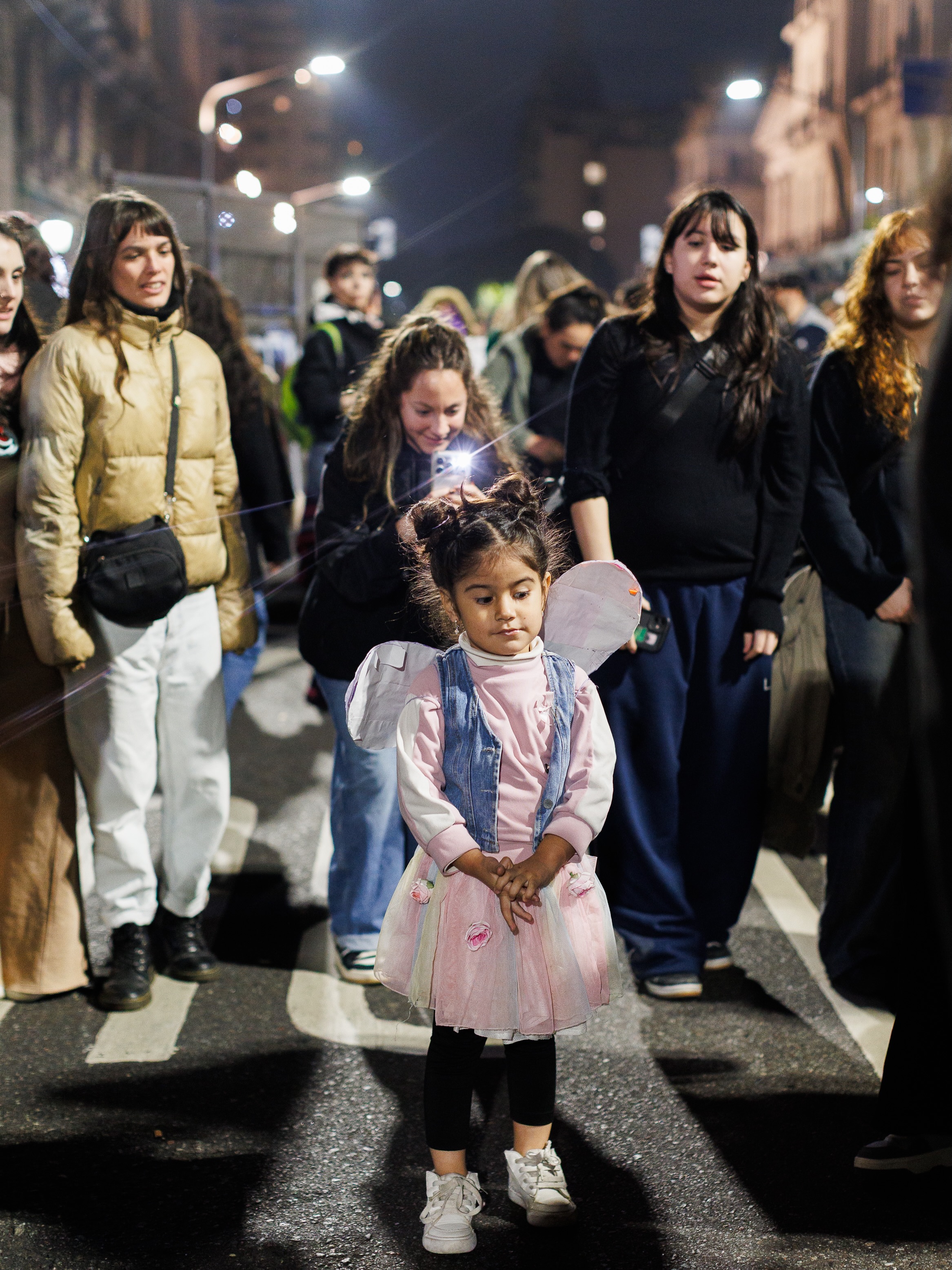 Mas imagenes del niunamenos.
#Niunamenos #femicidios #fotografia #bastadefemicidios #prensa