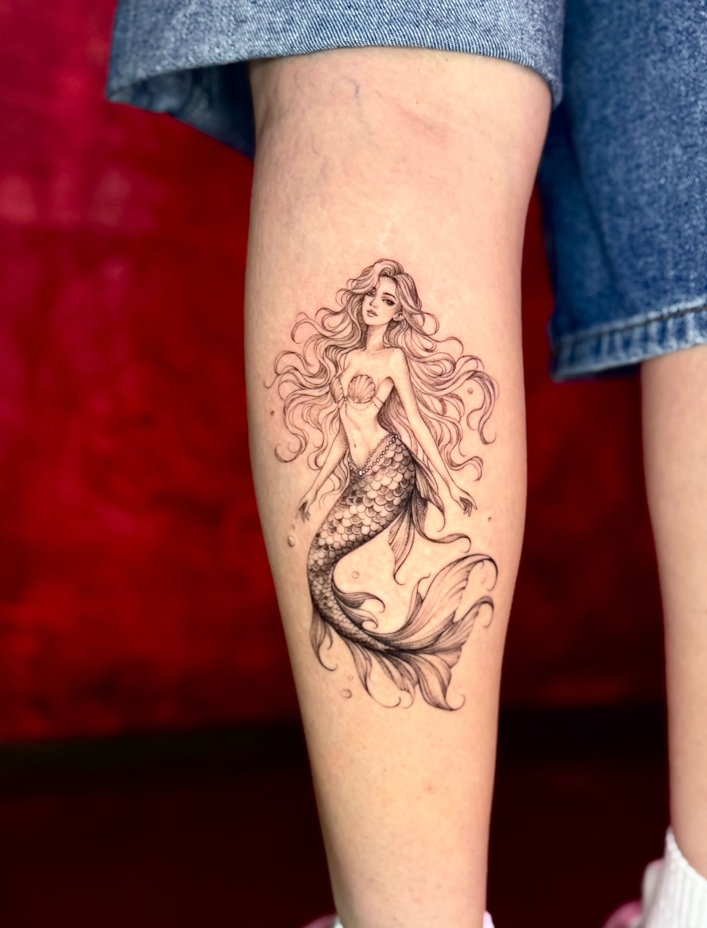 Beautiful mermaid done by our @catenailaria
Dm to book in, you can come for a walking every day from 11am to 7pm
#tattoo #sixtyink #mermaidtattoo #denmarkstreet #tattoolondon