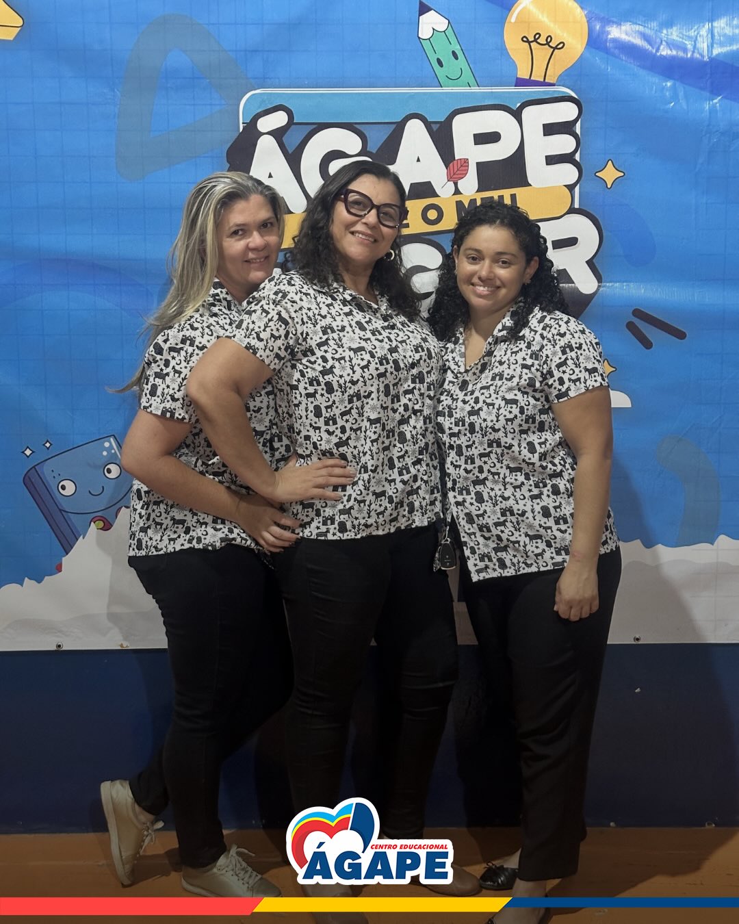 📚🌵 Matemática na Roça e Português no Sertão!
Demos início aos nossos aulões de 2026 com uma experiência especial para os alunos do 5º ano. Entre números, desafios, leitura e muita interação, transformamos o aprendizado em uma verdadeira viagem pelo conhecimento.
Foi uma noite repleta de descobertas, participação e preparação para os desafios que virão ao longo do ano. Afinal, aprender fica muito mais significativo quando o conhecimento ganha vida de forma leve, divertida e envolvente.
Parabéns aos nossos estudantes pelo empenho e dedicação! Que este seja apenas o primeiro de muitos momentos de crescimento e sucesso. 🚀✨
#ColégioÁgape #Aulão2026 #Fundamental1 #MatemáticaNaRoça #PortuguêsNoSertão