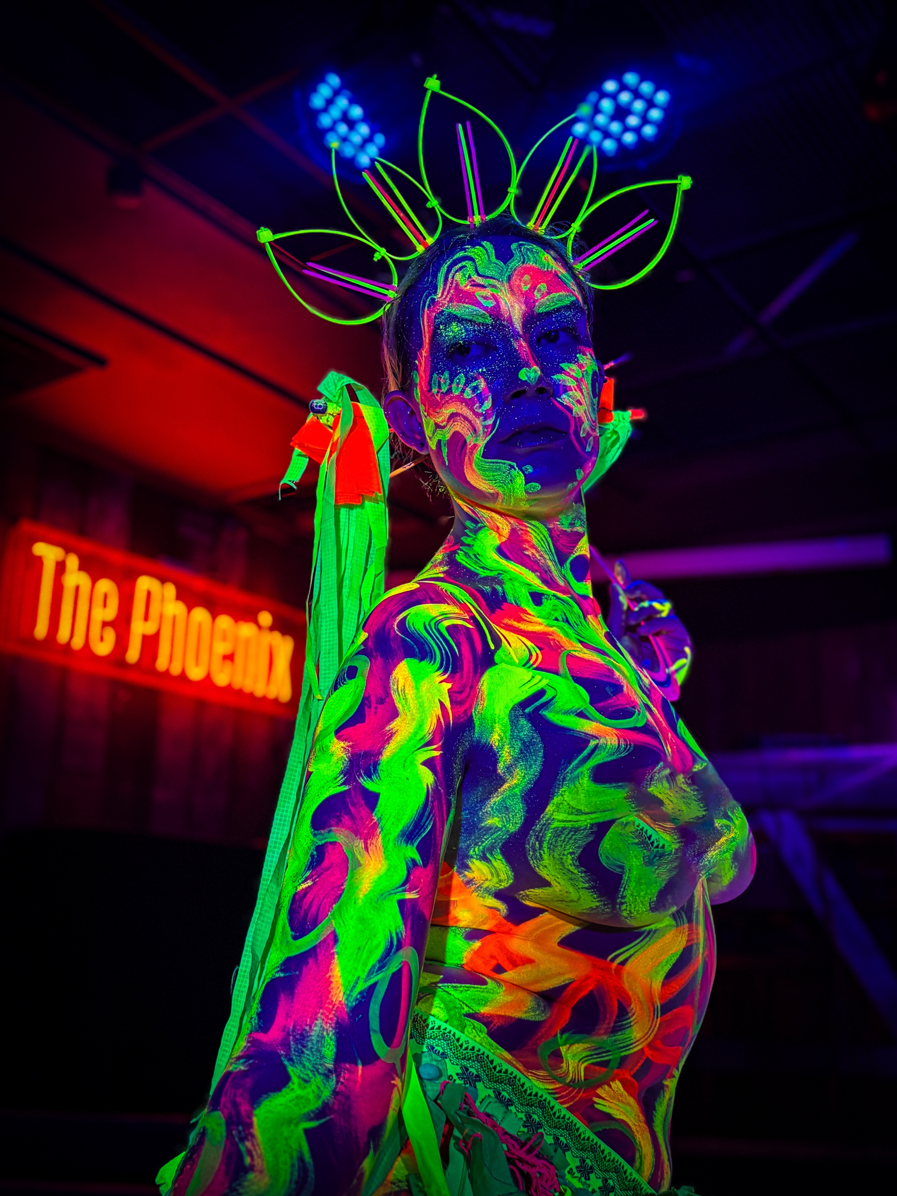 Another epic Friday night at @thephoenix_w1 , Oxford Circus! 🔥
Our 6pm life drawing class with the incredible @lifemodelbee and Aether Wolf was packed with great energy, lovely people, and some seriously impressive artwork.
It’s the perfect creative start to your Friday evening—whether you’re heading out afterwards or just fancy trying something different.
We’ve got lots more classes coming up tomorrow and next week. Book now at www.neonnaked.com
#NeonNaked #LifeDrawingLondon #OxfordCircus #LondonArtEvents #FridayNightFun