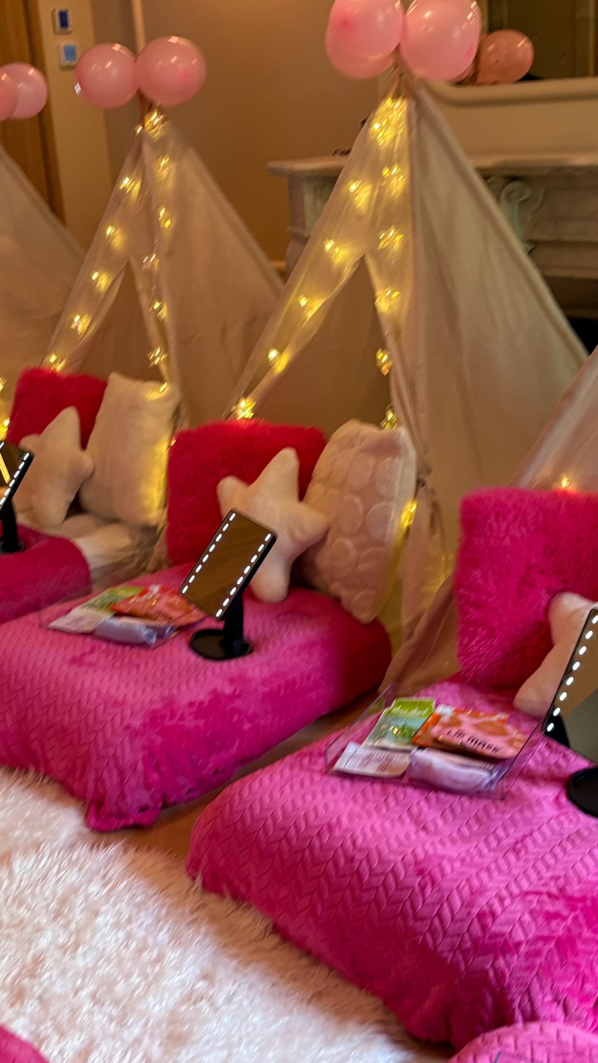 ✨ First setup of the day complete! ✨
Theme of the day: Glam Squad Night 💕
This setup includes our full spa package, so everything is ready for the guests to sit back, relax, and enjoy a little TLC with their friends. ✨
We’re now taking bookings for August. Send us a message to reserve your date! 💌
#MiniMunchkins #GlamSquadParty #TeepeeSleepover #SleepoverParty GirlsNightIn