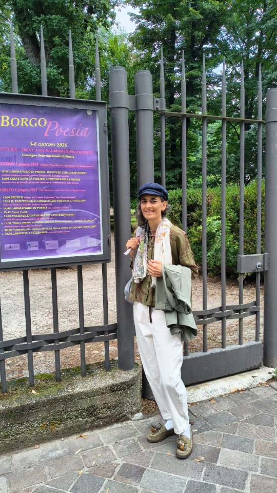 BORGOPOESIA 2026 🪶🌳 Nella splendida cornice di Villa Marazza e del suo parco secolare a Borgomanero si è sparsa molto la voce... della Poesia. Finalmente insieme all'editore Giuliano Ladolfi e Giulio Greco 📷 , con i quali ho condiviso il recente Premio Miglior Saggio al Concorso Città di Grottammare FRANCO LOI 🥇@pelasgo968 @ladolfieditore @_giuliogreco_
#poesia #checosèpoesia #borgopoesia #bellezza #bookbloggersofinstagram