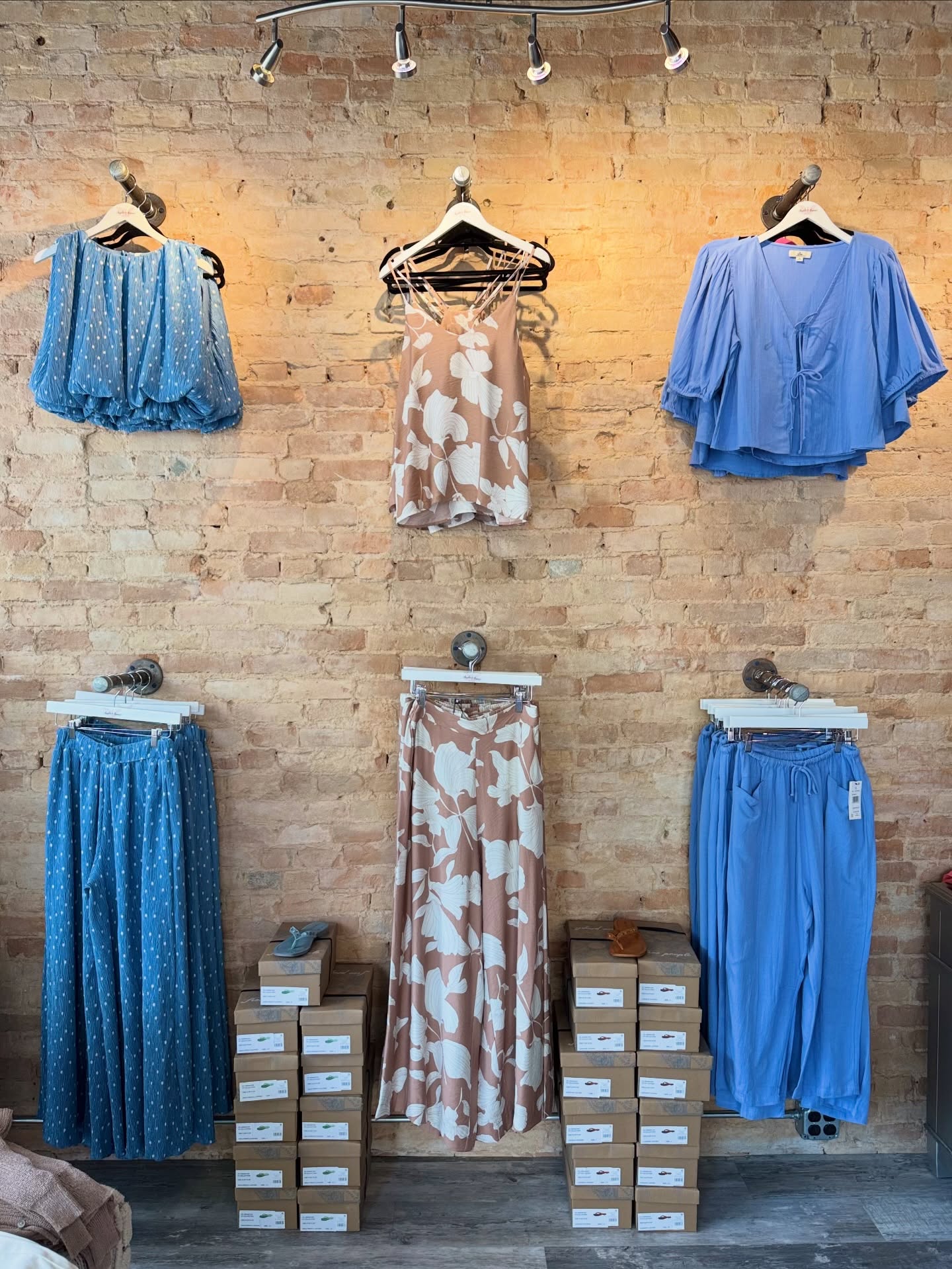 The magic of sets! Wear them separately or wear them together for a super cute, polished look. 💕
#summersets #outfitinspiration #ootd #polkadots #boutiquestyle