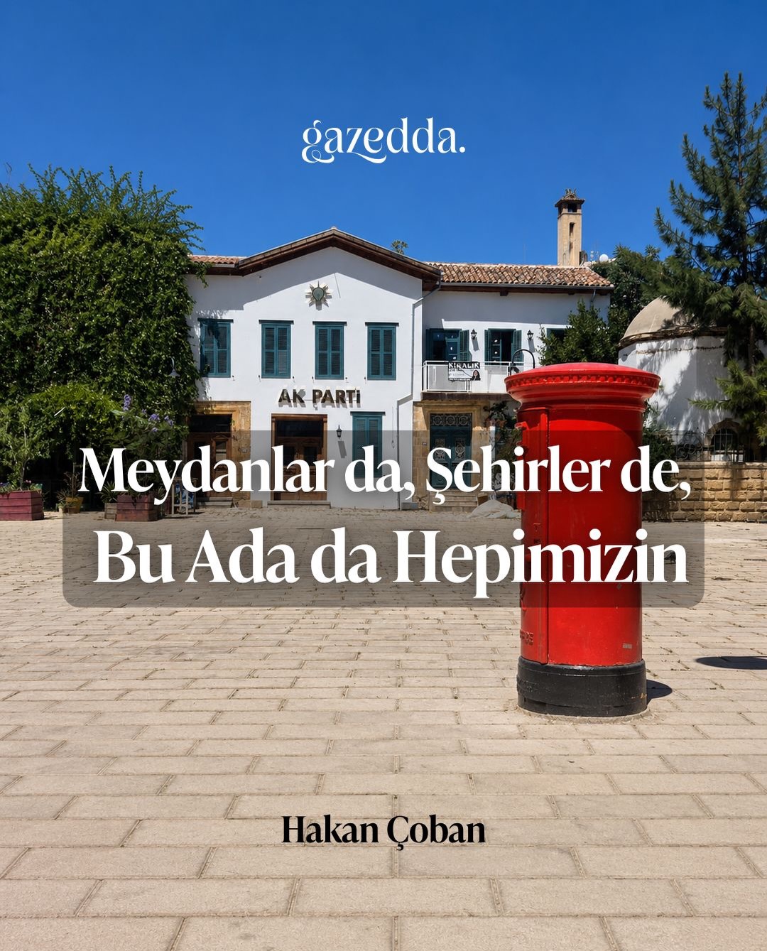 🔴Selimiye Meydanı yalnızca taşlardan, cephelerden ve restore edilen binalardan ibaret değil.🟩Bir şehrin kalbi dediğimiz yer, aynı zamanda o şehirde neyin görünür kılındığını, kime alan açıldığını ve ortak yaşamı nasıl hayal ettiğimizi de gösterir.✍️Hakan Çoban, Selimiye Meydanı’ndan yola çıkarak kamusal alanı, şehir hakkını, milliyetçilikleri ve bu adada birlikte yaşama ihtimalini yazıyor.‼️Kafelerle, kültürle, sanatla, müzikle ve insan sesiyle dolmasını hayal ettiğimiz meydanlar; siyasi sembollerle, ayrımcılıkla ve milliyetçi gölgelerle kuşatılmak zorunda değil.Çünkü meydanlar da, şehirler de, bu ada da hepimizin. 🌿❔Sizce Lefkoşa’nın meydanları nasıl bir ortak yaşama alanı olmalı?📍Yazının tamamı Gazedda’da ve profidleki linkte.#SelimiyeMeydanı #Lefkoşa #Kıbrıs #AKP 🔴Selimiye Meydanı yalnızca taşlardan, cephelerden ve restore edilen binalardan ibaret değil.🟩Bir şehrin kalbi dediğimiz yer, aynı zamanda o şehirde neyin görünür kılındığını, kime alan açıldığını ve ortak yaşamı nasıl hayal ettiğimizi de gösterir.✍️Hakan Çoban, Selimiye Meydanı’ndan yola çıkarak kamusal alanı, şehir hakkını, milliyetçilikleri ve bu adada birlikte yaşama ihtimalini yazıyor.‼️Kafelerle, kültürle, sanatla, müzikle ve insan sesiyle dolmasını hayal ettiğimiz meydanlar; siyasi sembollerle, ayrımcılıkla ve milliyetçi gölgelerle kuşatılmak zorunda değil.Çünkü meydanlar da, şehirler de, bu ada da hepimizin. 🌿❔Sizce Lefkoşa’nın meydanları nasıl bir ortak yaşama alanı olmalı?📍Yazının tamamı Gazedda’da ve profidleki linkte.#SelimiyeMeydanı #Lefkoşa #Kıbrıs #AKP