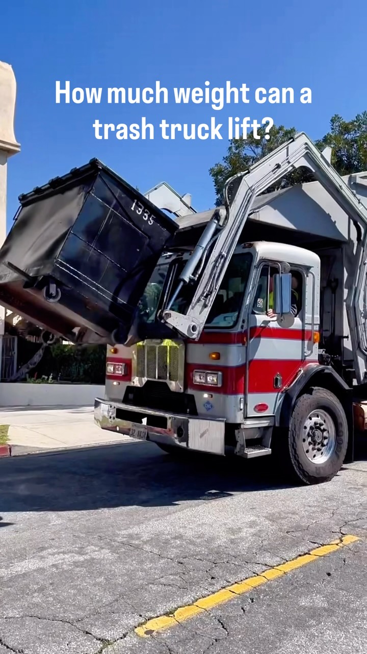A trash truck’s hydraulic arms can lift anywhere from 6,000 to 16,000 pounds in a single motion. That means they can handle the weight of a fully grown elephant.
Powered by hydraulic systems generating more than 2,000 PSI of pressure, these trucks lift and empty heavy commercial dumpsters hundreds of times a day.