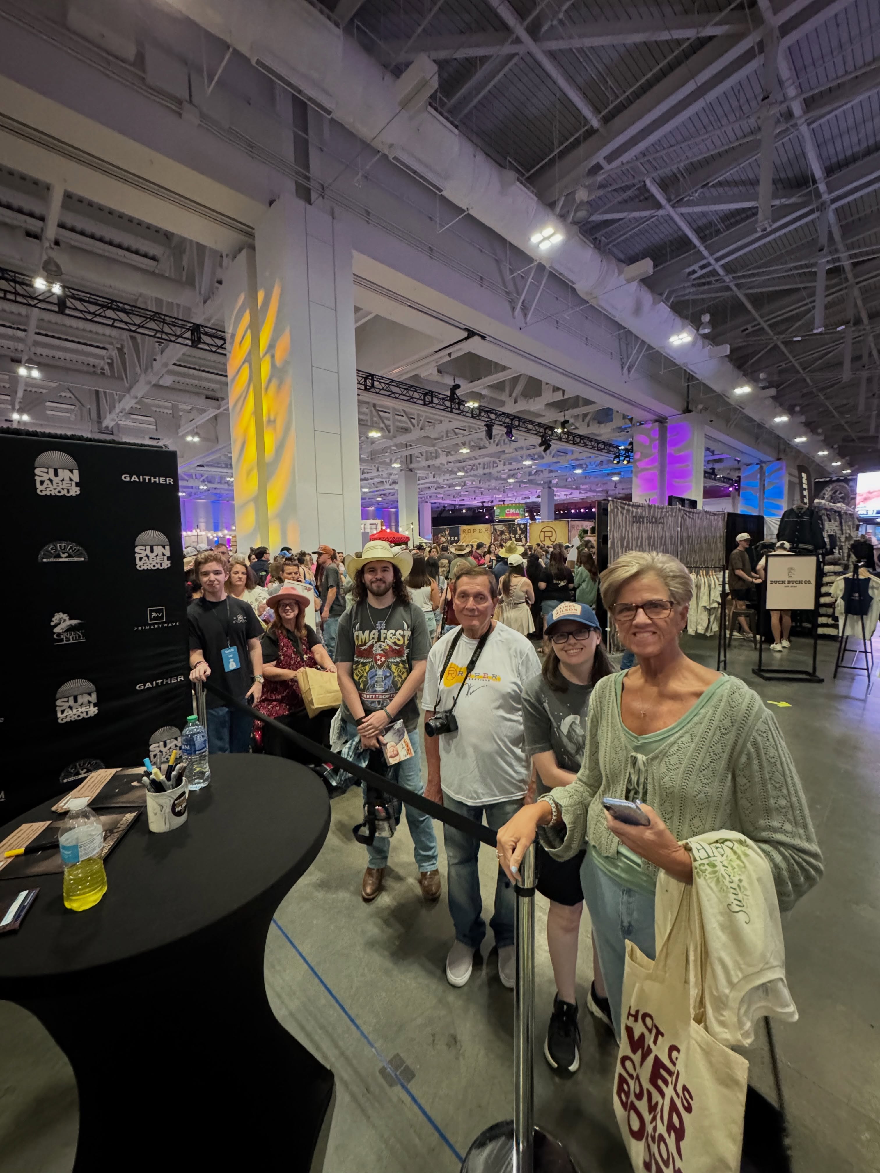 Thank you all so much for coming to see me @cma fest! See you tonight at Bethel Church in Nashville! 6PM! 😎