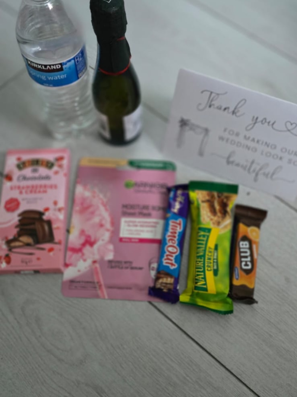 A huge thank you to Olivia & Jack for choosing us to be part of your special day. 🤍✨
We absolutely loved creating your wedding décor and helping make your celebration one to remember.
We were also so grateful for the thoughtful goodies you left for us — chocolates, water, wine, and a box of Maltesers! Although, full disclosure… the Maltesers didn’t last long because I got a little hungry! 😂🍫
Your kindness and generosity were so appreciated and really made our day. Thank you for trusting us with such an important part of your wedding.
Wishing you both a lifetime filled with love, laughter, and happiness together. 🥂💍
With love,
Mr & Mrs Flossy