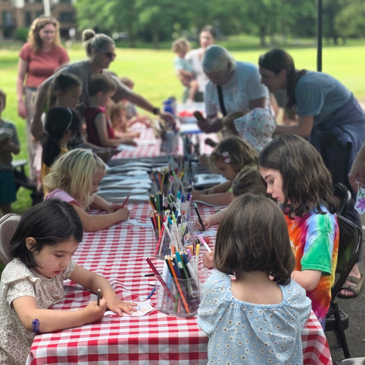 Despite the rain, we had so much fun this evening at First Fridays: Music By The Water at Wingra Park!
Thank you to all who stopped by to sing, dance, and create some flower bouquets with us! ๐
We can't wait until next month!
.
.
.
#firstfridaysonmonroestreet #wingrapark #community #madisonwi #monroestreetartscenter