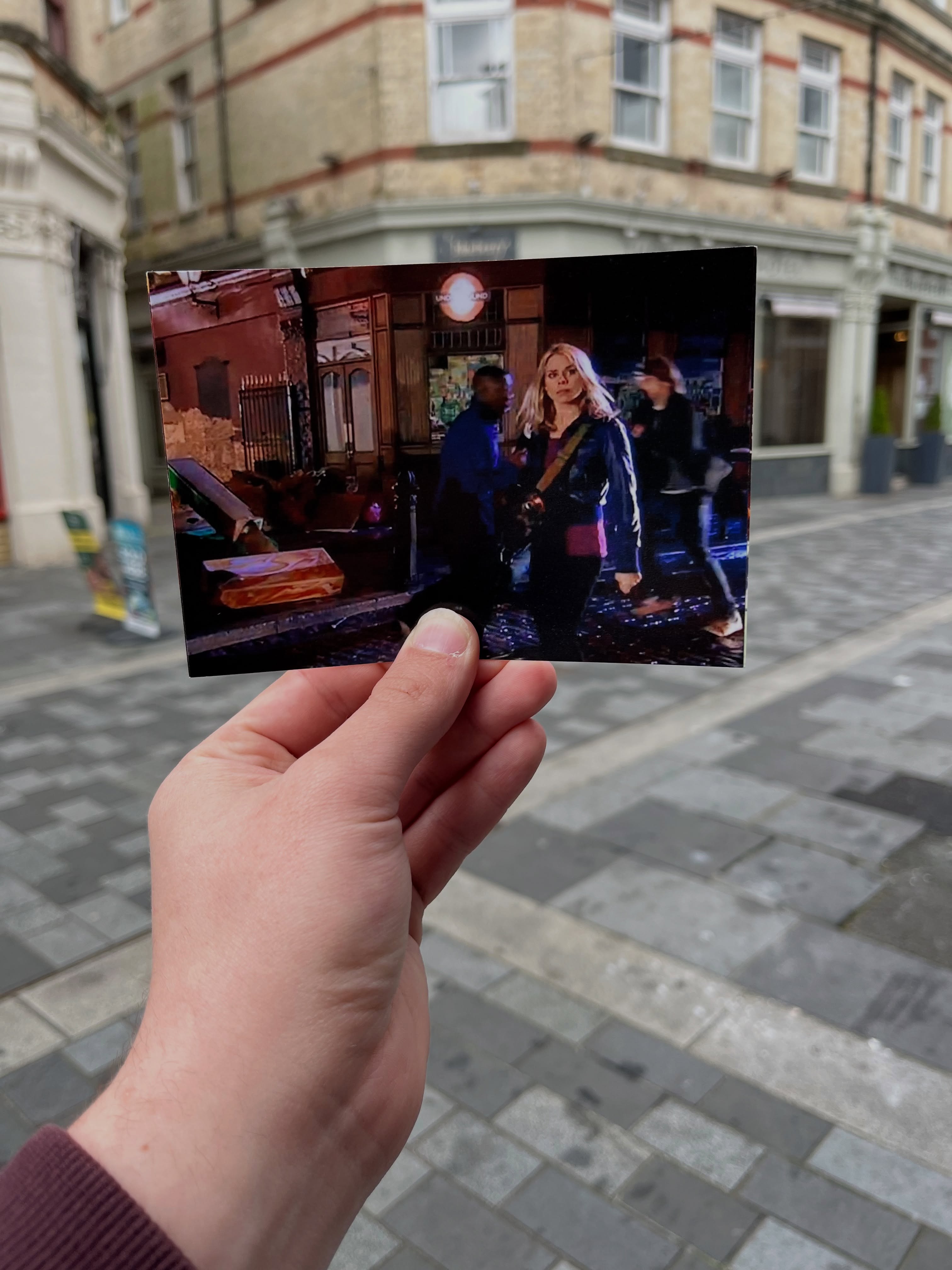 Doctor Who weekend
Series 4 part 2:
📍Market Street in Pontypridd made a return in The Stolen Earth when we see Rose running through an explosive London street
📍Hawthorn Road also appears in The Stolen Earth as the driveway of the Noble family house when Wilf & Sylvia see the planets
📍Morgan Jones Park in Caerphilly appears in Journeys End when the Doctor says goodbye to his friends
📍St Augustine’s church in Penarth was used in the Christmas special The End of Time when Wilf sees the TARDIS in the stain glass window
#doctorwho #whovian #cardiff #filminglocation #setjetting