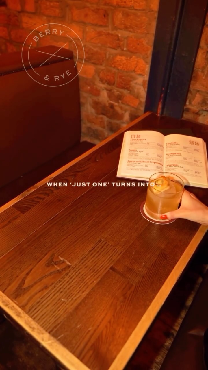 The best nights always starts with just one š„
See you at the bar, open from 5pm.
#BerryAndRye #LiverpoolCocktails #Speakeasy #CocktailBar #Hideaway