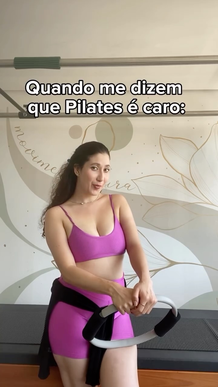 ✨ ”Pilates é caro...”
Será mesmo? 🤔
Agora me diz: quanto vale ter mais qualidade de vida, menos dores, mais mobilidade, mais força, melhor postura, mais equilíbrio, mais disposição e ainda cuidar da sua saúde física e mental?
O Pilates não é um gasto, é um investimento em você. 💚
Cada aula trabalha seu corpo de forma completa, ajudando na prevenção de lesões, no fortalecimento muscular, na flexibilidade, no alívio das dores e no seu bem-estar diário.
O detalhe que muita gente não vê é a quantidade de benefícios que o Pilates entrega para a sua vida todos os dias. ✨
🔥
Pare de adiar o cuidado com você! Agende sua aula experimental e descubra na prática por que tantas pessoas transformam sua qualidade de vida através do Pilates.
#Pilates #QualidadeDeVida #SaudeEBemEstar #PilatesBrasil #VidaSaudavel