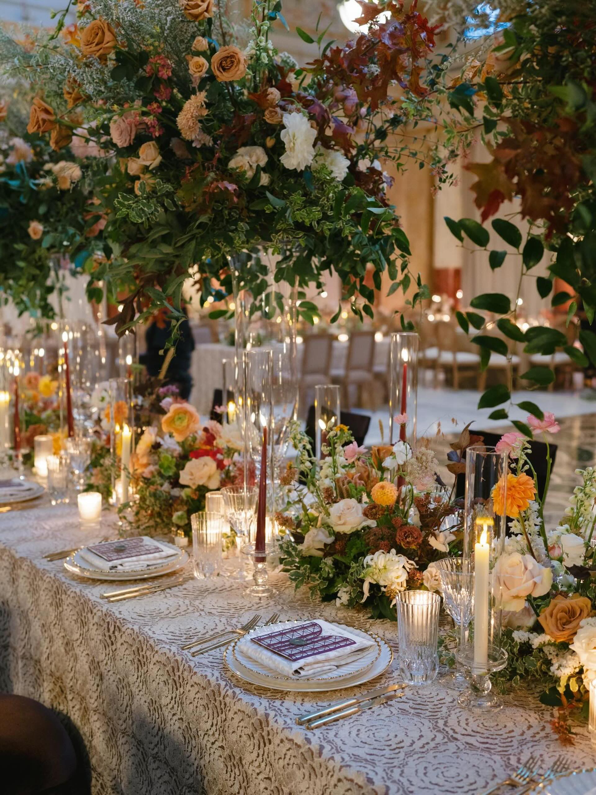 Here’s a design secret that the pros have known for years:
A lace overlay is one of the simplest, most impactful things you can add to a tablescape.
Layered over a solid base linen, it instantly introduces depth, dimension, and a delicate romance that single fabrics don’t always achieve on their own.
Perfect the ‘art of layering’ with our lace and overlay linens >> #LinkInBio
Photography: @Hanagonzalezphoto
Planning & Design: @pamelabarefoot_events
Foral: @Sophiefelts
Linen: @partytables_linensanddrapery
#EventDesign #WeddingDesign #WeddingLinens #EventLinens