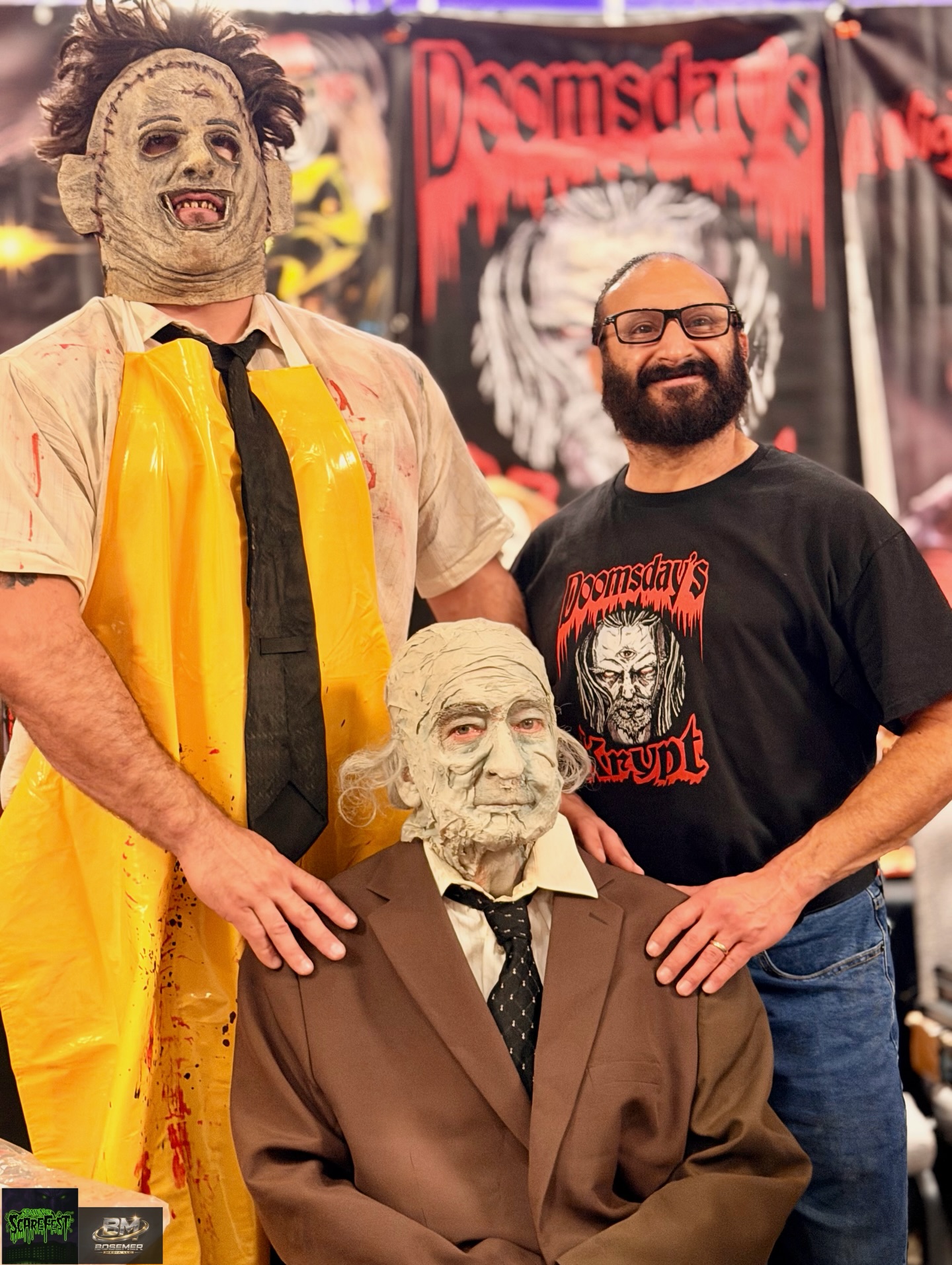 Photos of long time FX special effects artist @joe_castro_director demonstrating the process of applying makeup with horror film legend, @uncadugan .
@scarefestweekend x @terror_toons_