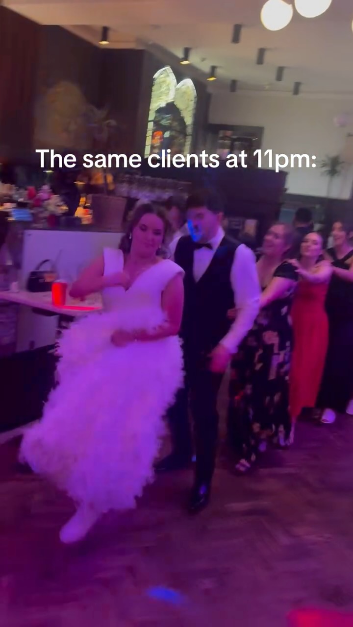 The wedding cheese always wins in the end 🫡
#irishweddingband #weddingbandireland #irishwedding #weddingband #weddingbandsireland