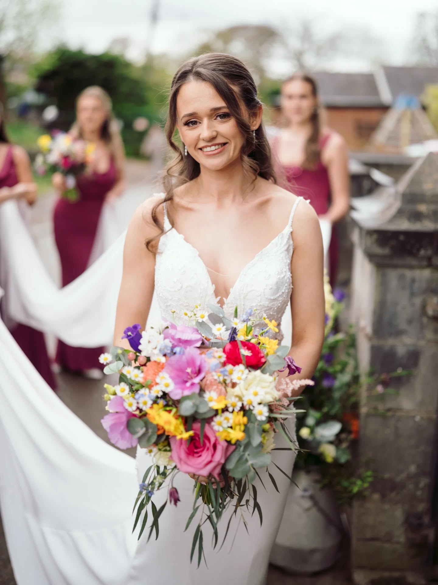 More gorgeous photos from our bride Lois's big day at Highfield Hall 💞💐
📸 @markus.watson.photography