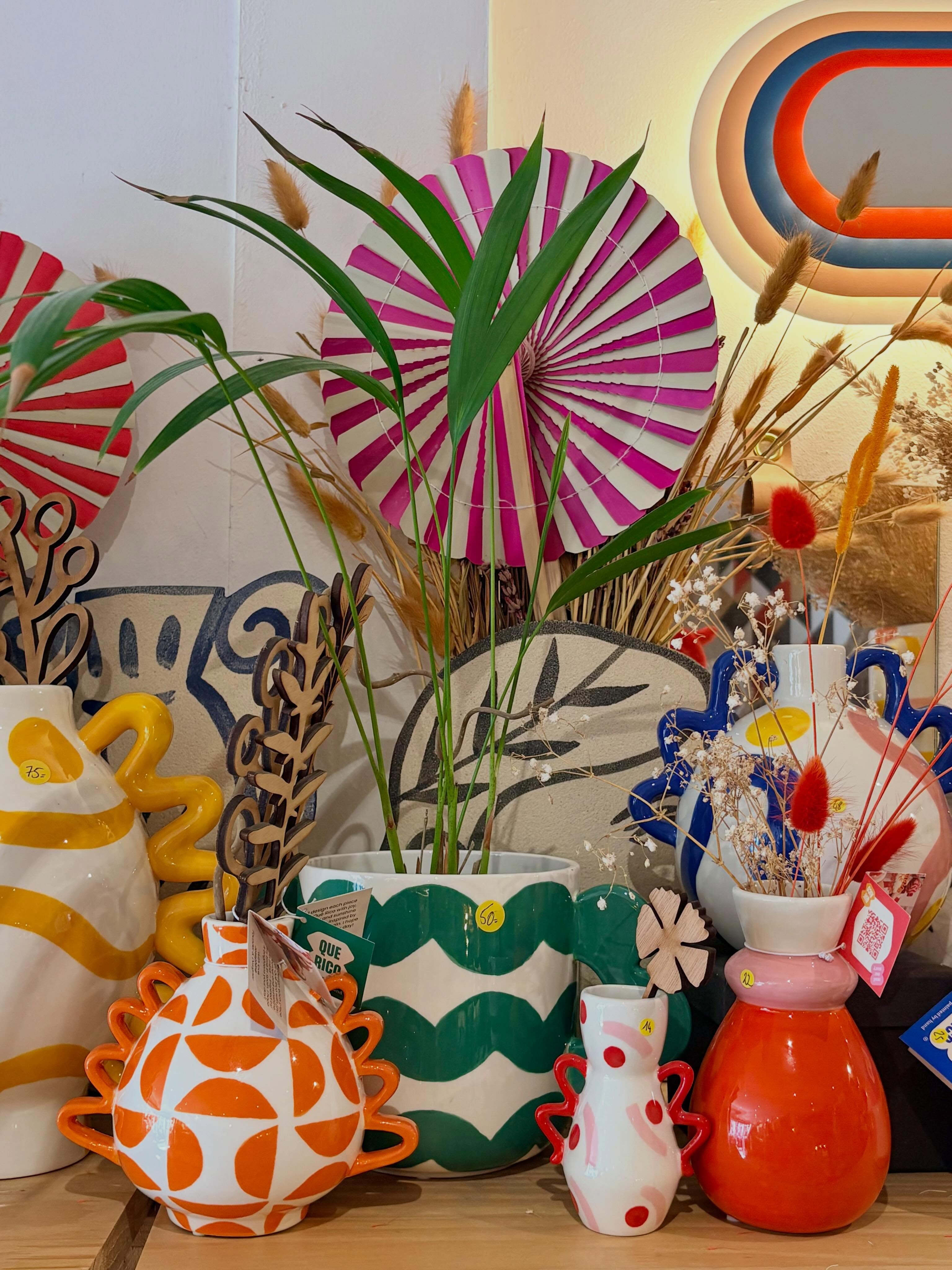âïžđ Besoin dâun petit voyage sans quitter Bordeaux ?
Poussez la porte du Puits dâAmour.
Ici, il y a des couleurs qui mettent de bonne humeur, des objets venus dâailleurs, des cĂ©ramiques pleines de caractĂšre @querico.ceramics et mille petits dĂ©tails qui donnent envie de ralentir et de rĂȘver un peu.
Un concentrĂ© dâĂ©vasion, de joie et de fantaisie en plein cĆur de FondaudĂšge. đ
Nous sommes ouverts jusquâĂ 19h.
đ Le Puits dâAmour
113 rue FondaudĂšge âą Bordeaux âą quartier jardin public
đ Tram D âą FondaudĂšge / MusĂ©um
đ° Aujourdâhui 11h - 19h
âš Des objets joyeux pour les gens quâon aime.