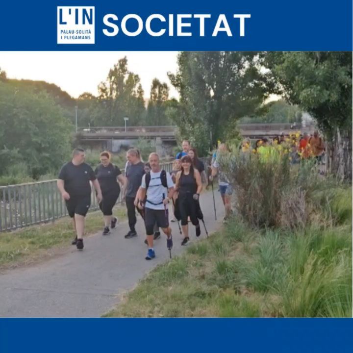 CAMINADA NOCTURNA. Arranca la 9a Caminada Nocturna de Palau-solità i Plegamans. Un total de 489 inscrits, més un nombre indeterminat d'espontanis surten de la pista coberta cap a la ronda verda en direcció a la zona de Caprabo. Allà es travessarà l'Av. Catalunya en direcció a Can Cerdà i Can Veire. Giraran després a l'esquerra per endinsar-se en la zona de bosc i fer la volta cap a Can Arimon, des d'on enfilaran cap al castell de Plegamans per acabar baixant cap a la Carrerada i de volta al punt de partida.
Recorreran un total de 9 quilòmetres, la major part dels quals es faran sense la llum del sol, que al nostre poble s'amagarà avui a les 21.02.
Un cop de tornada, aquells que han fet la inscripció oficial podran gaudir de l'entrepà de botifarra i el beure corresponent a l'entaulat que els organitzadors han muntat a la pista.
Un total de 80 voluntaris, entre Cabres i Vaques, Club Atlètic Palau i Centre Excursionista de PsiP fan possible aquesta activitat que és ja un clàssic de l'estiu palauenc. També hi participen voluntaris de l'Institut Can Periquet i del Ramon Casa i Carbó, així com la Policia Local i membres de Protecció Civil.
@cabresivaquespalau @atleticpalau @cepsip @policiapsip @protecciocivilpsip #palausolitaiplegamans #psip