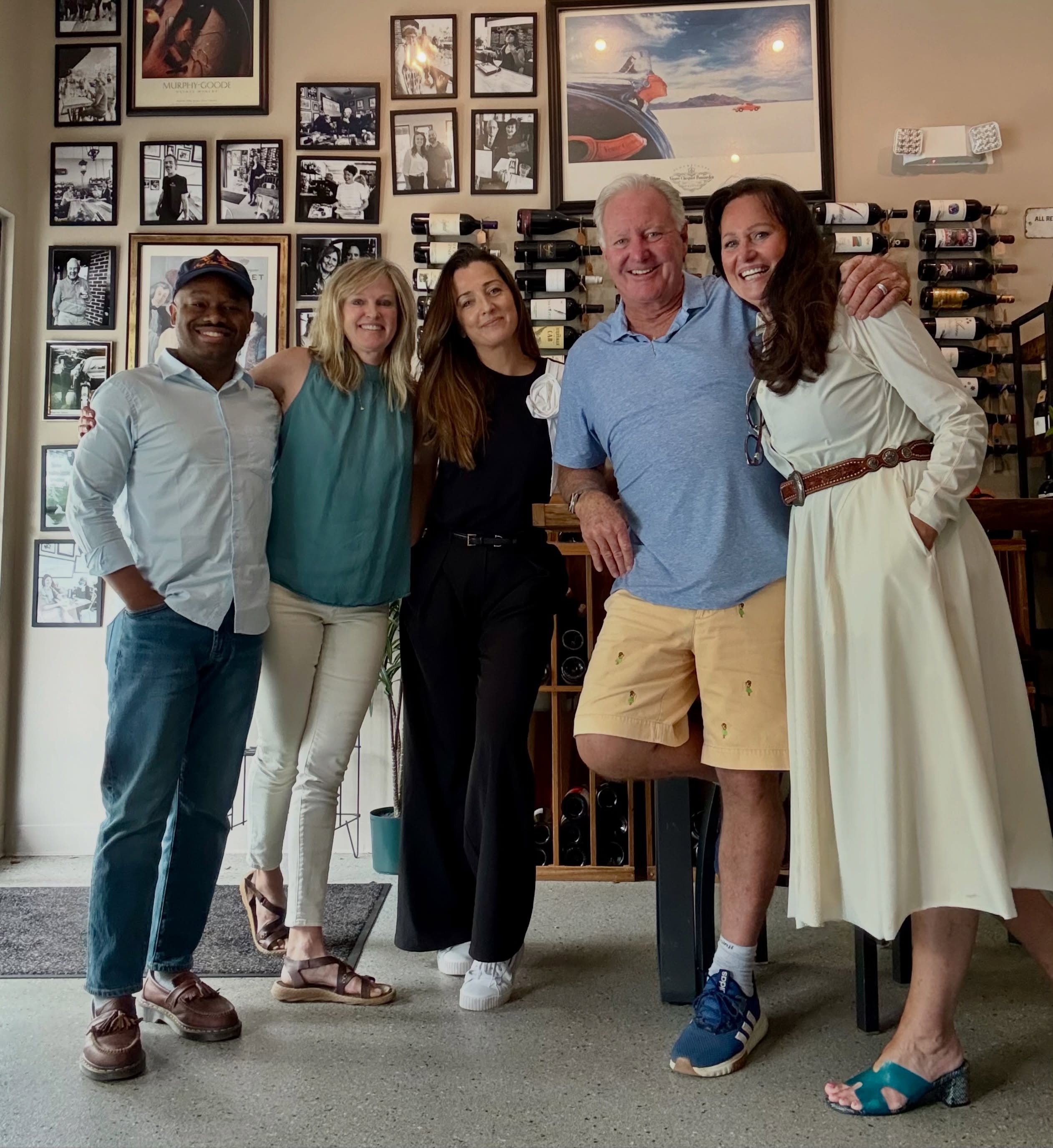Business meeting with a @strollgrovepark magazine team! Always up for some brainstorming! Good seeing everyone! #magazinephotographer #businessmeeting @quenchavl thank you for a delicious lunch! Will be back!