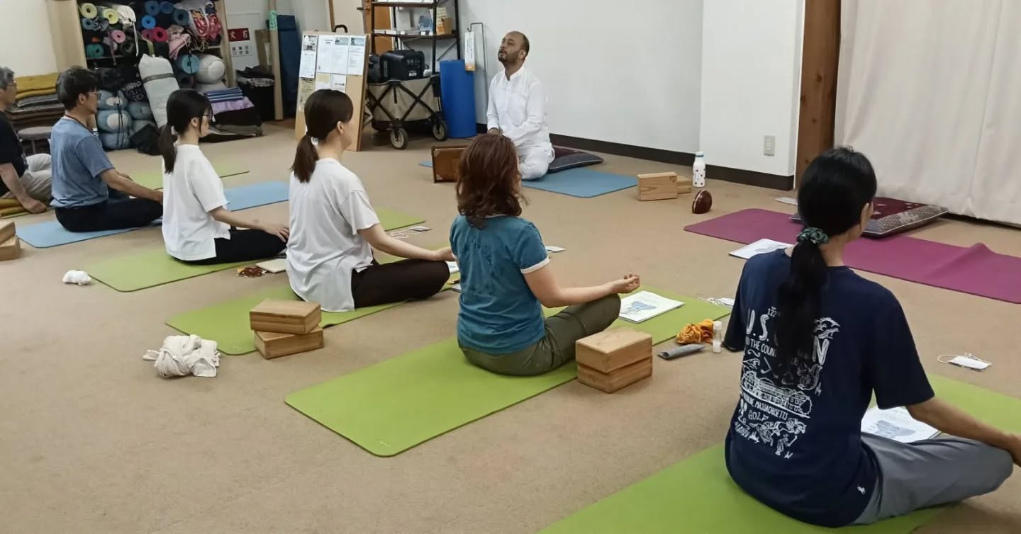 Exciting News!
Since June, I have been honored to join the Basic Yoga Teacher Training Course at Life Yoga Institute as an instructor.
Together with Mayuri Sensei, I am teaching Yoga Anatomy and Asana, helping students understand not only how to practice yoga poses but also the body's natural mechanics behind each movement.
Yoga becomes more meaningful when we combine practice with understanding.
Grateful for this opportunity to share, learn, and grow together.
#YogaTeacherTraining #YogaAnatomy #AsanaPractice #LifeYogaInstitute #YogaTeacher