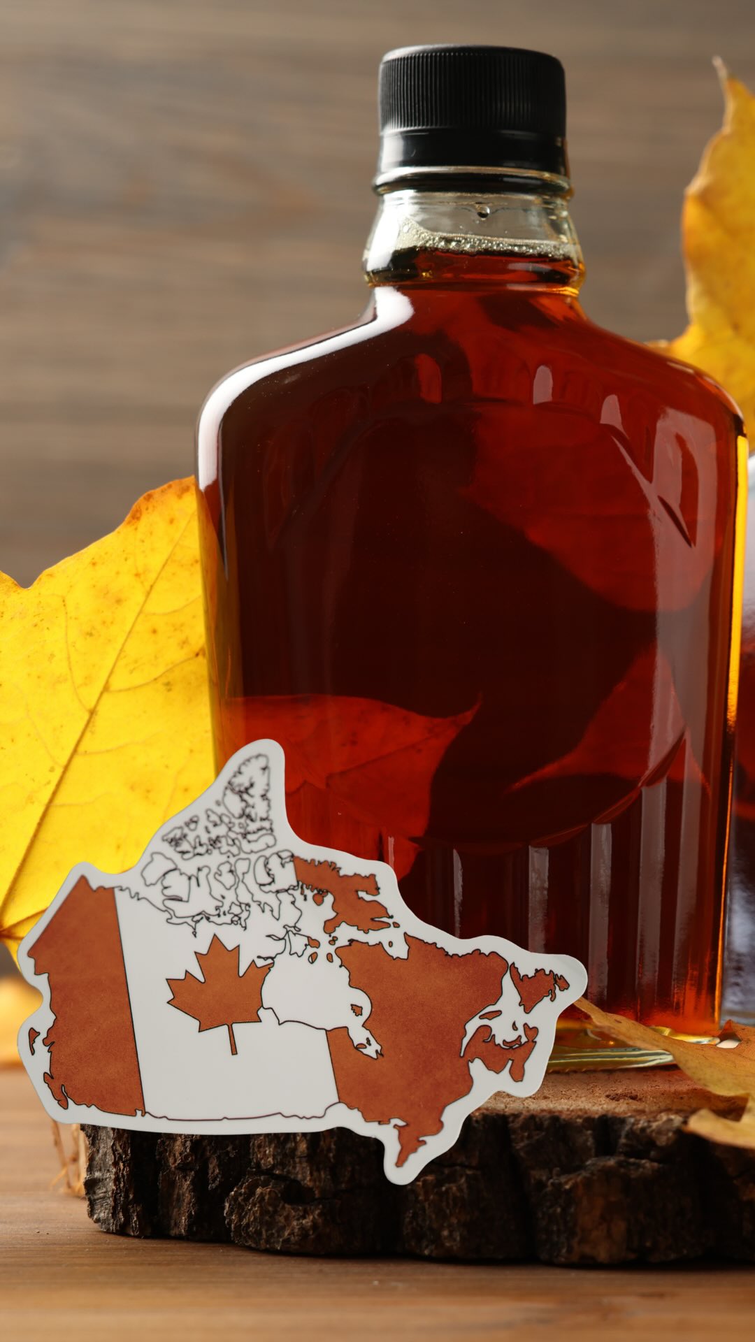 O maple syrup NÃO é só uma “calda de panqueca” 🍁🇨🇦
O original vem da seiva de árvores chamadas bordo e o processo é muito mais interessante e natural do que parece.
Pra você ter ideia: são necessários cerca de 40 litros de seiva para produzir apenas 1 litro de maple syrup 😳
Além de alimento, ele também faz parte da história e cultura do Canadá há séculos.
👉 Qual país você quer ver no próximo episódio?
#copadomundo #canada #maplesyrup #curiosidade #alimentos
