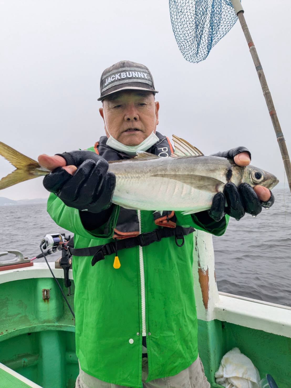 6/7 午前アジ仕立て船
人数も多かったため貸し切り船になりました、小中サイズ主体で、何匹か大アジが混じるという様子で当たりはポツポツあったようです。ご利用ありがとうございました!
来週6/13、6/14は乗合船で出船予定でご予約受付中です、宜しくお願いします。