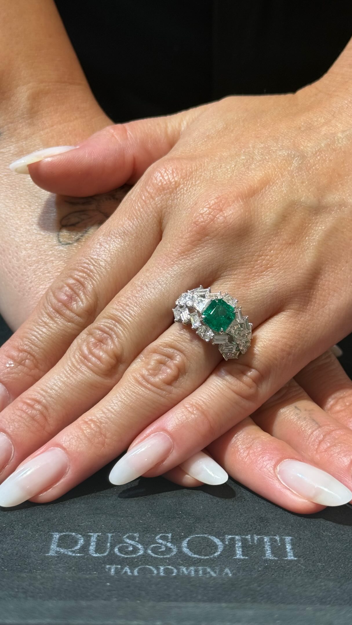 At its heart, a vivid emerald radiates unmatched beauty, embraced by a dazzling composition of brilliant and baguette-cut diamonds. A statement ring that celebrates sophistication, craftsmanship, and the enduring allure of fine jewelry.
#EmeraldRing #DiamondRing #FineJewelry #LuxuryJewelry #EmeraldAndDiamonds
