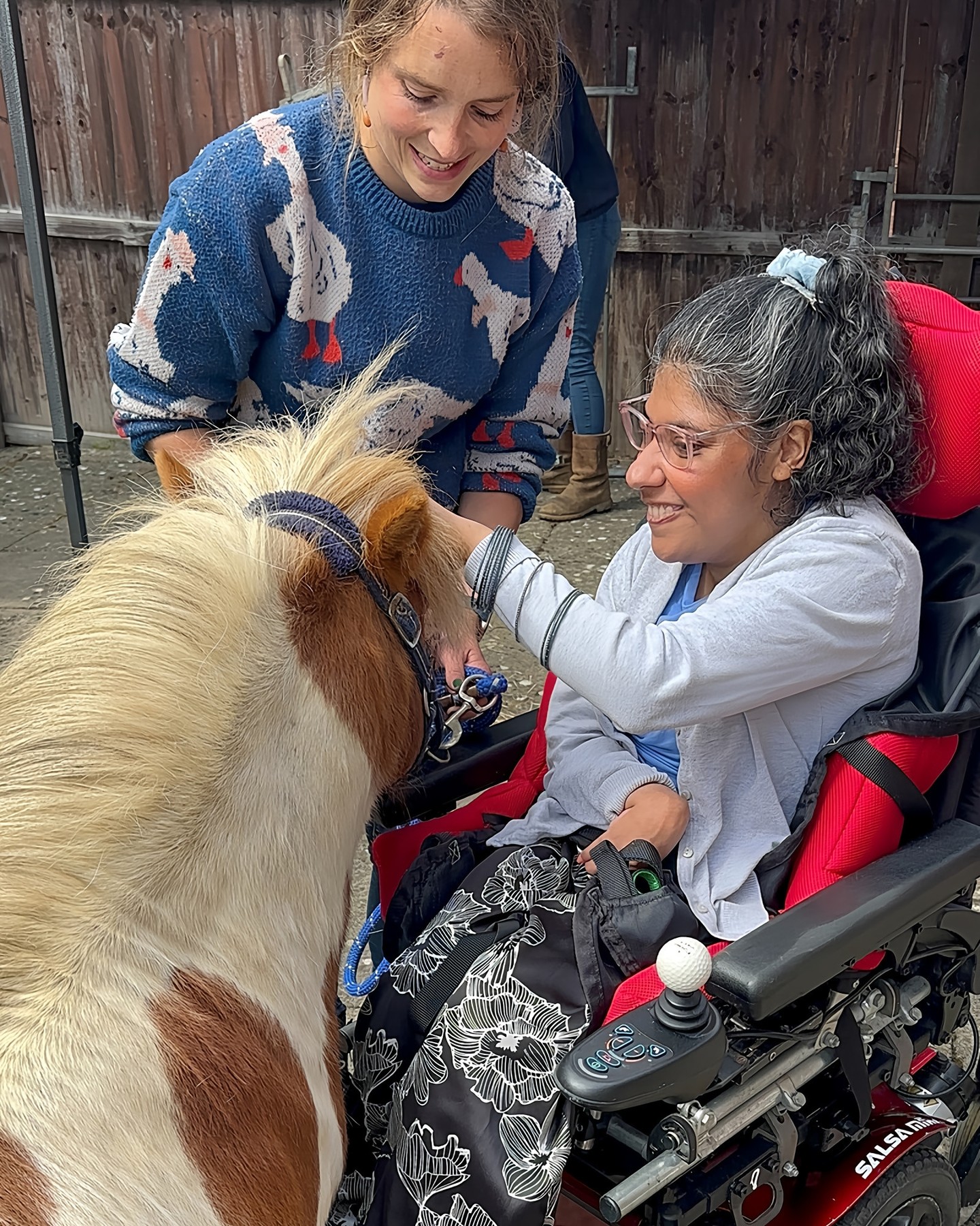 A lovely day at Hannacott with some very special visitors during our Mental Health Awareness Week 🐴🐑🐰
The people we support enjoyed spending time with the animals, with plenty of smiles, interaction, and calm sensory moments throughout the day.
It was a beautiful opportunity for everyone to enjoy something gentle, engaging, and meaningful together 💙
#RehabilityUK #SupportedLiving #PersonCentredSupport