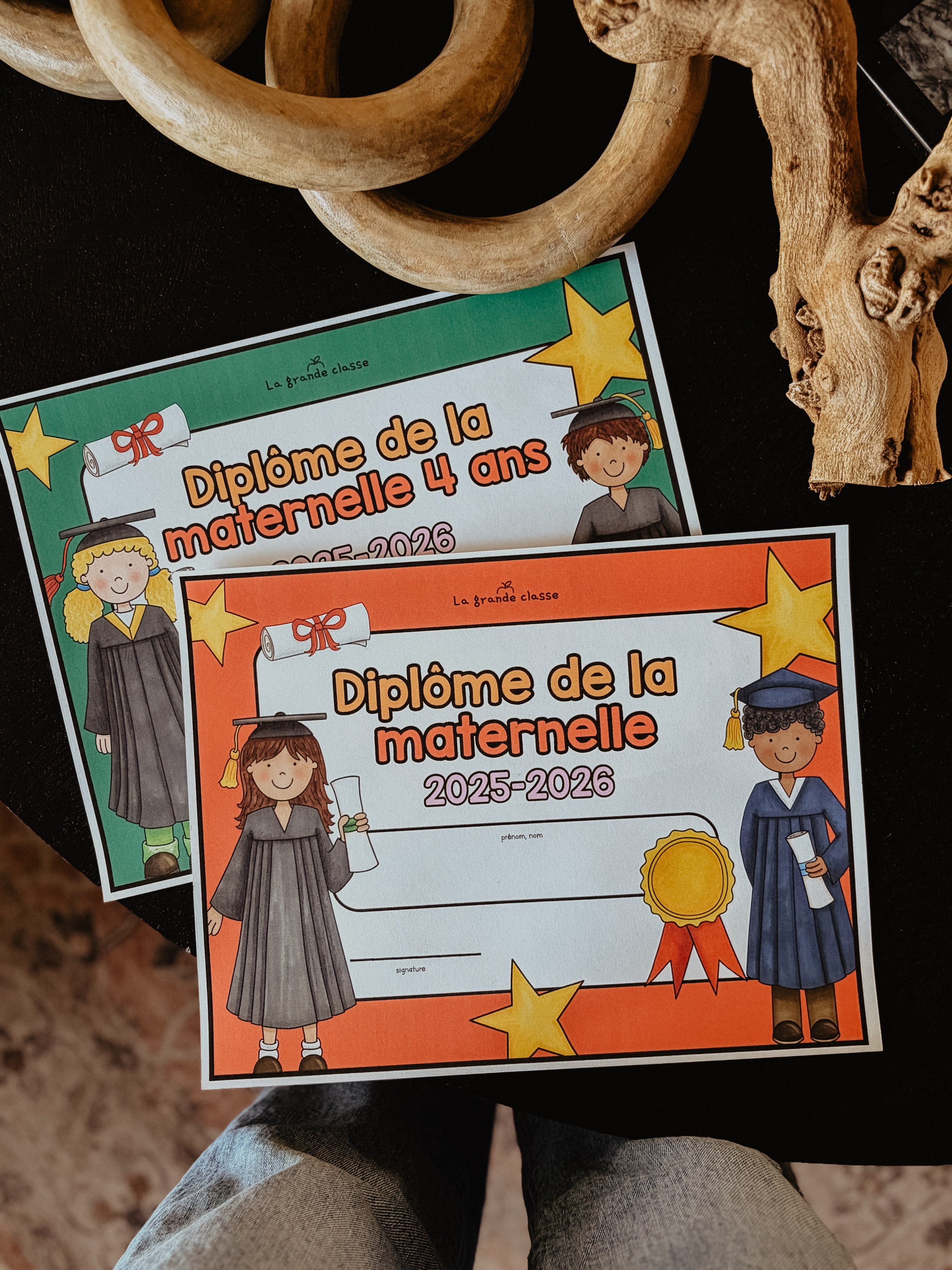 Les diplômes sont maintenant disponibles! 🍎 💫
-garderie
-prematernelle
-maternelle 4 ans
-maternelle 5 ans
- version en couleurs
- version noir et blanc
Bonne semaine!
Vanessa
Grandeclasse.com